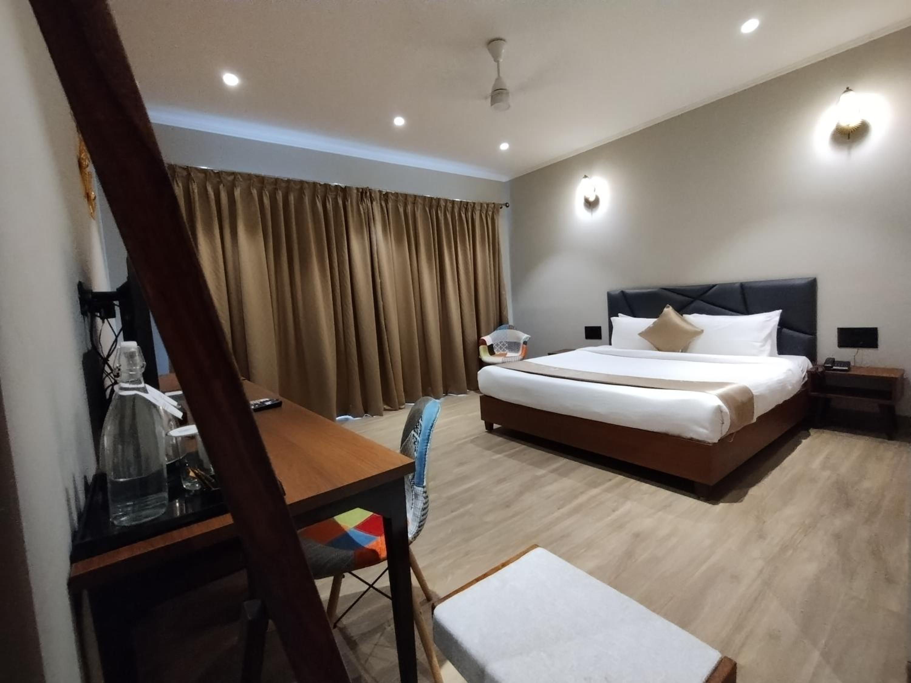 Premium Cottage - 15% Discount on Food & Non-Alcoholic Beverages - Photo 3