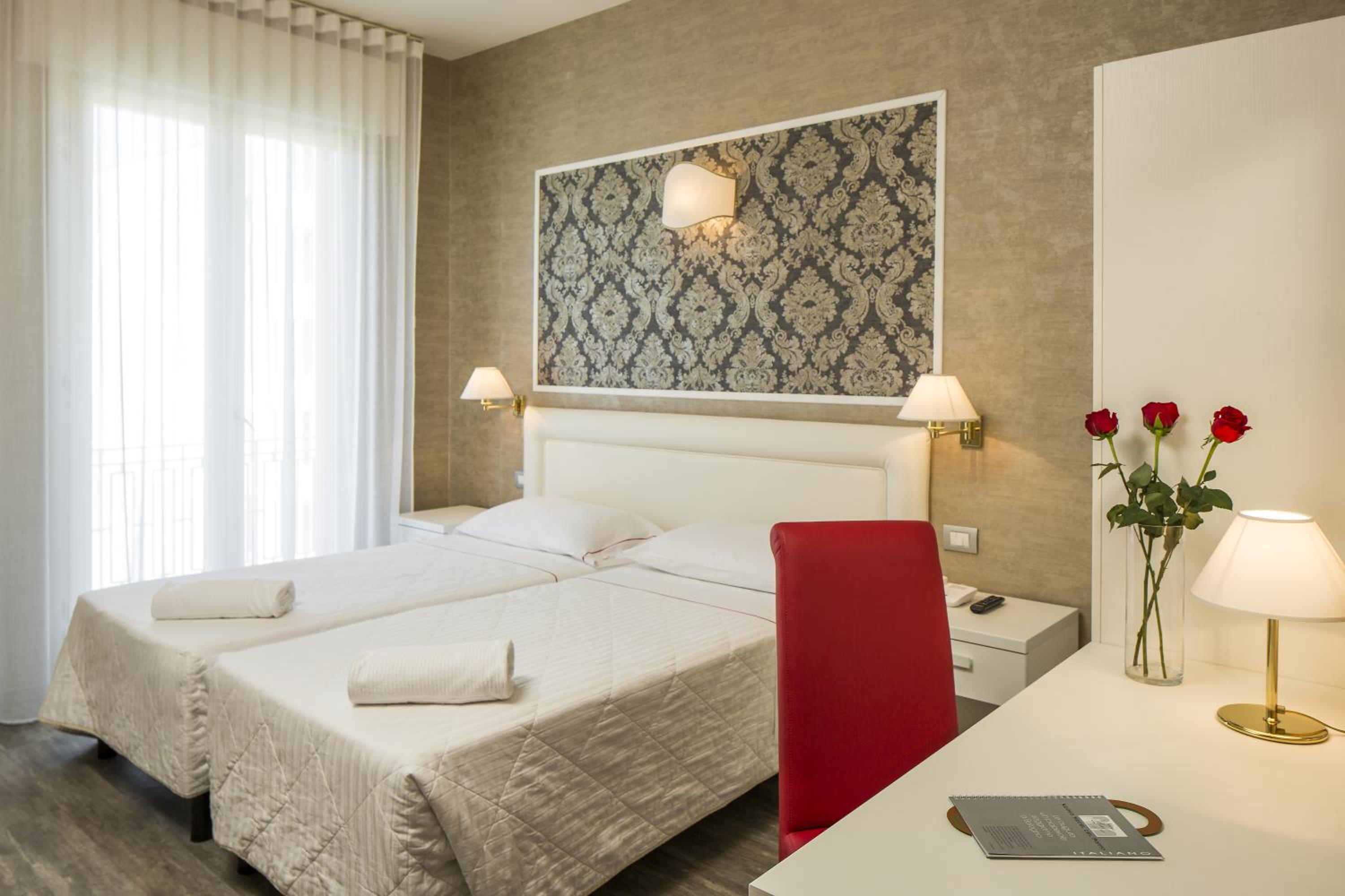 Double Or Twin Room - Photo 9