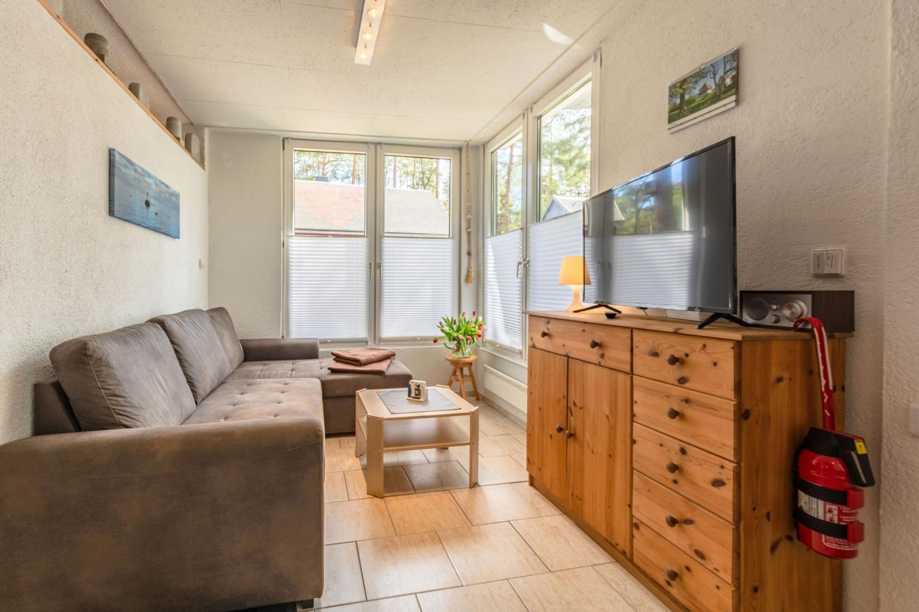 One-Bedroom Apartment with Terrace photo 1