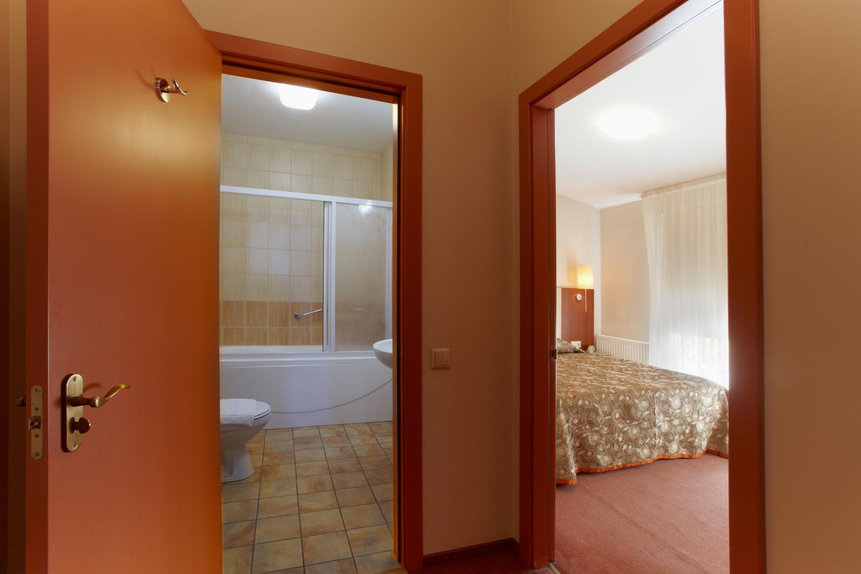 Superior Double Room - Photo 12