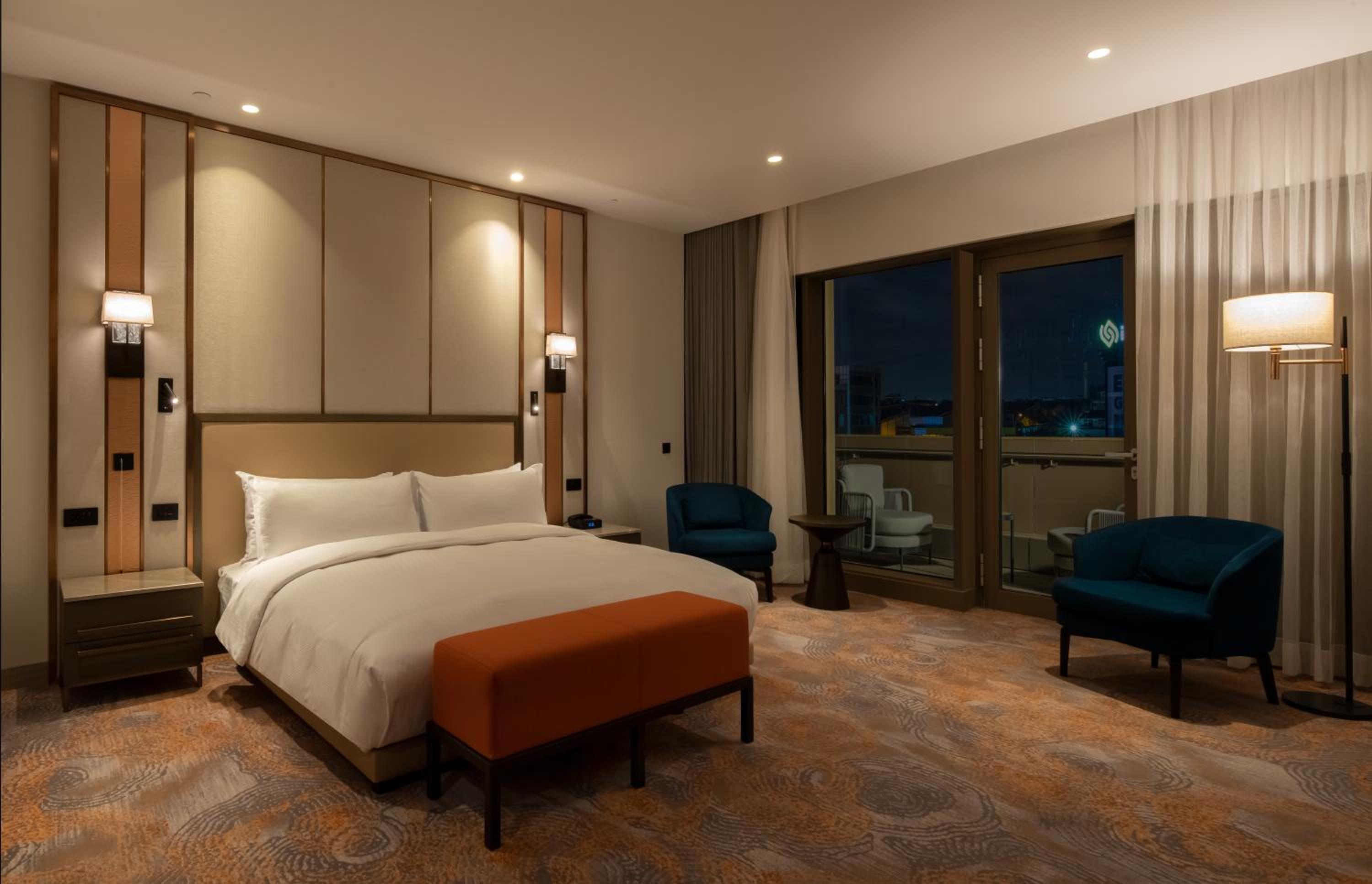 King Room - Mobility Accessible