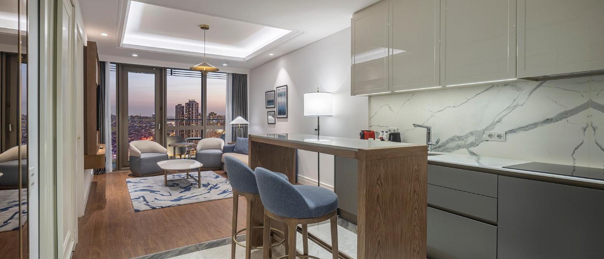 One-Bedroom Family Residence with Terrace