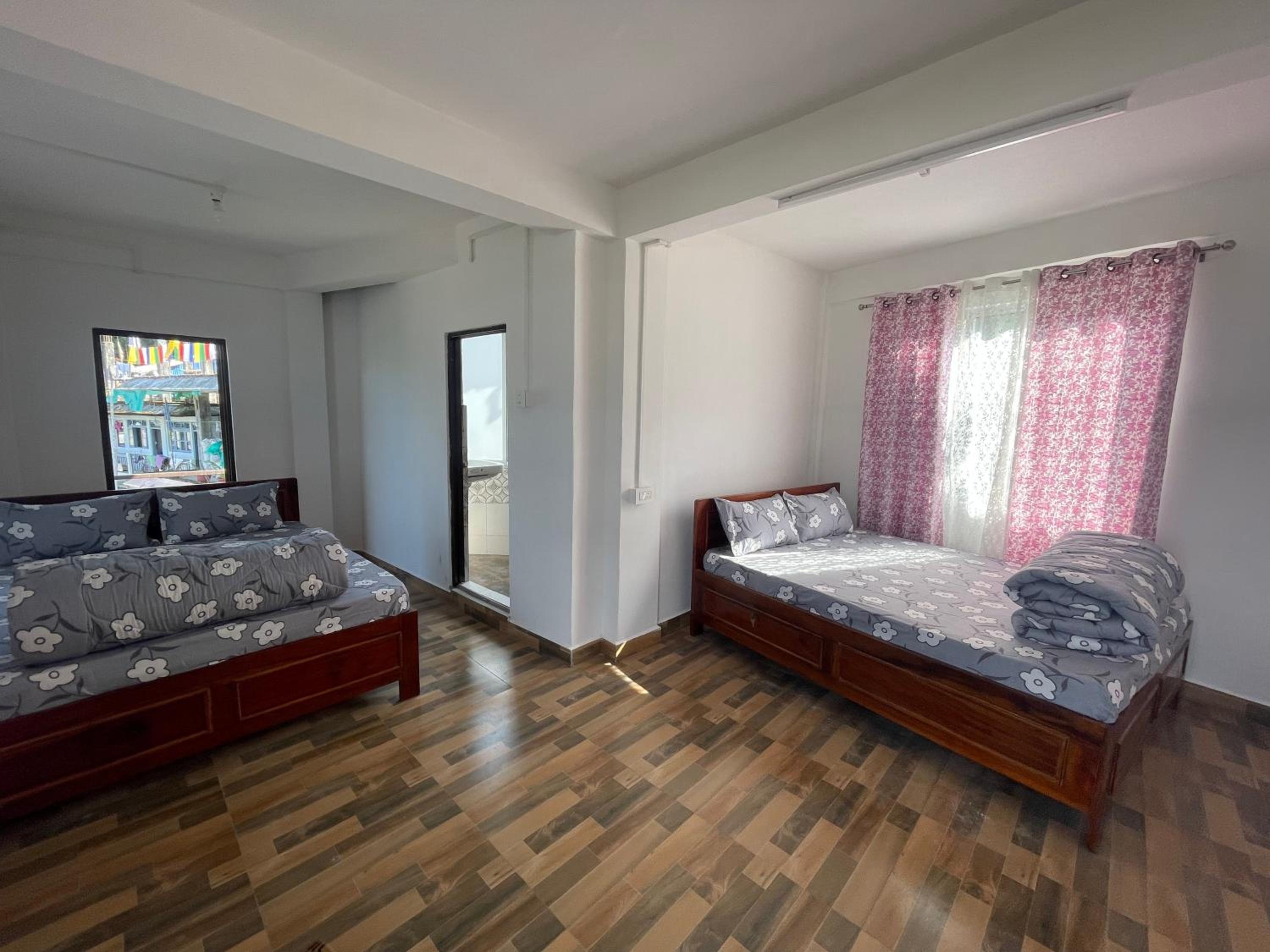 Family Room with Balcony photo 1
