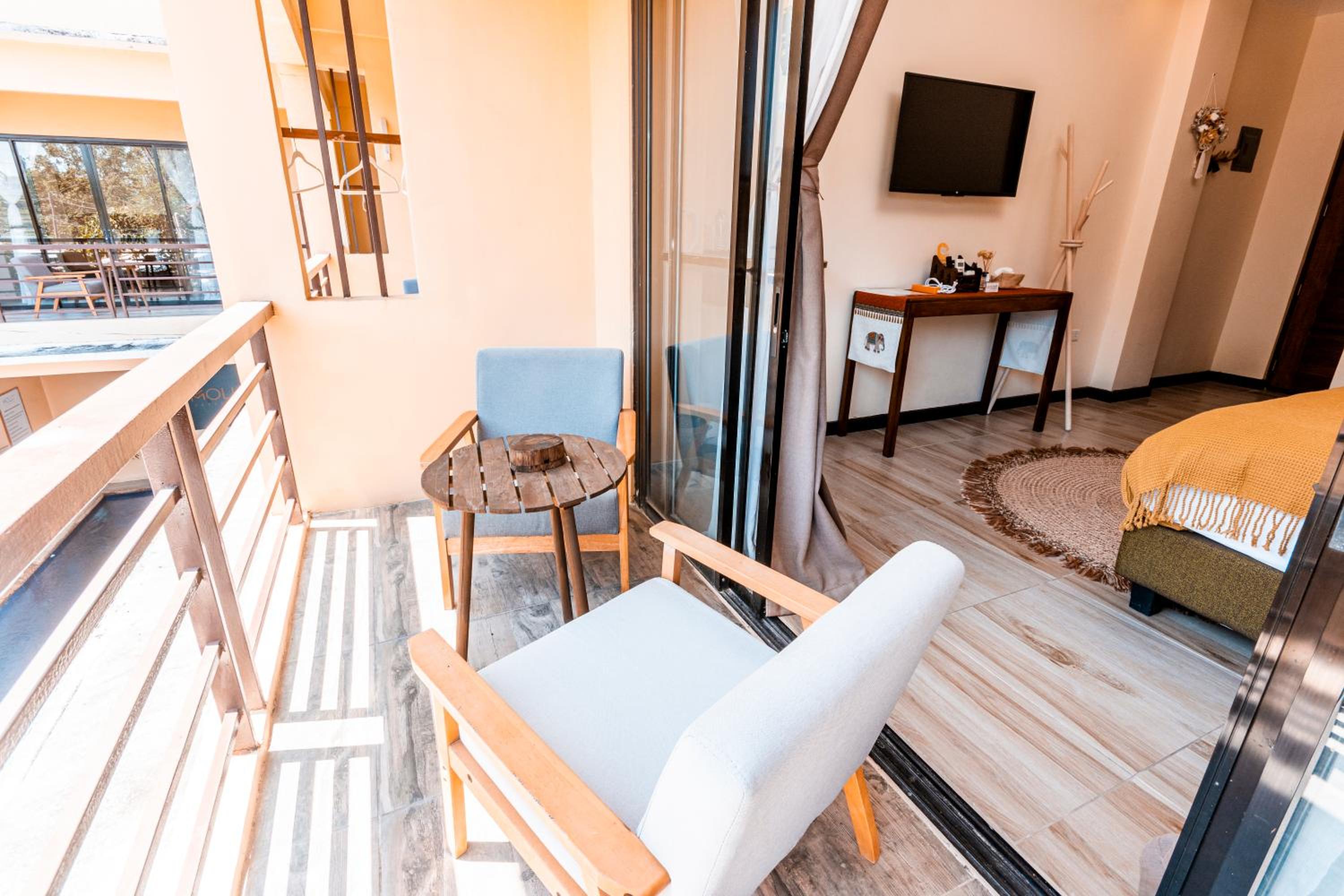 Double Room with Balcony photo 2