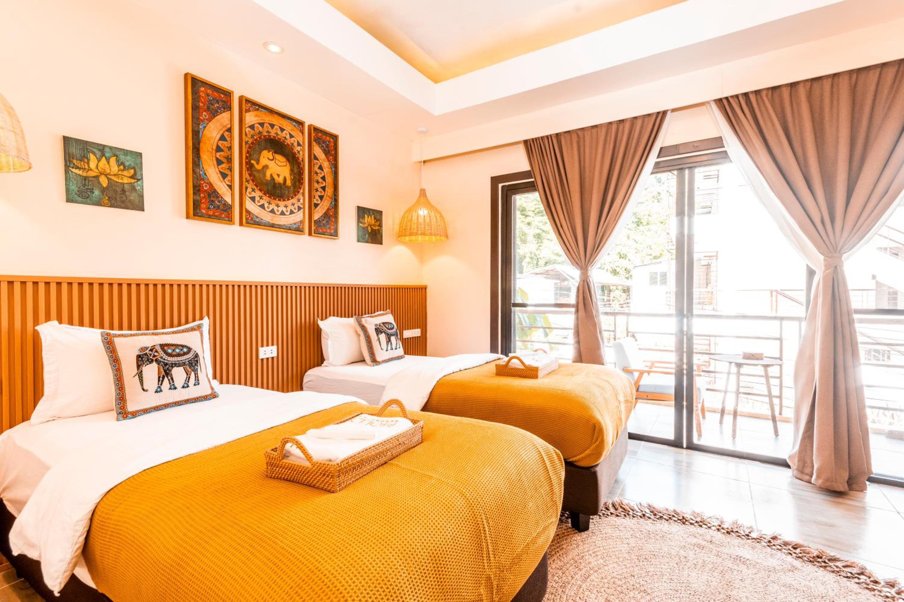 Twin Room with Balcony photo 1