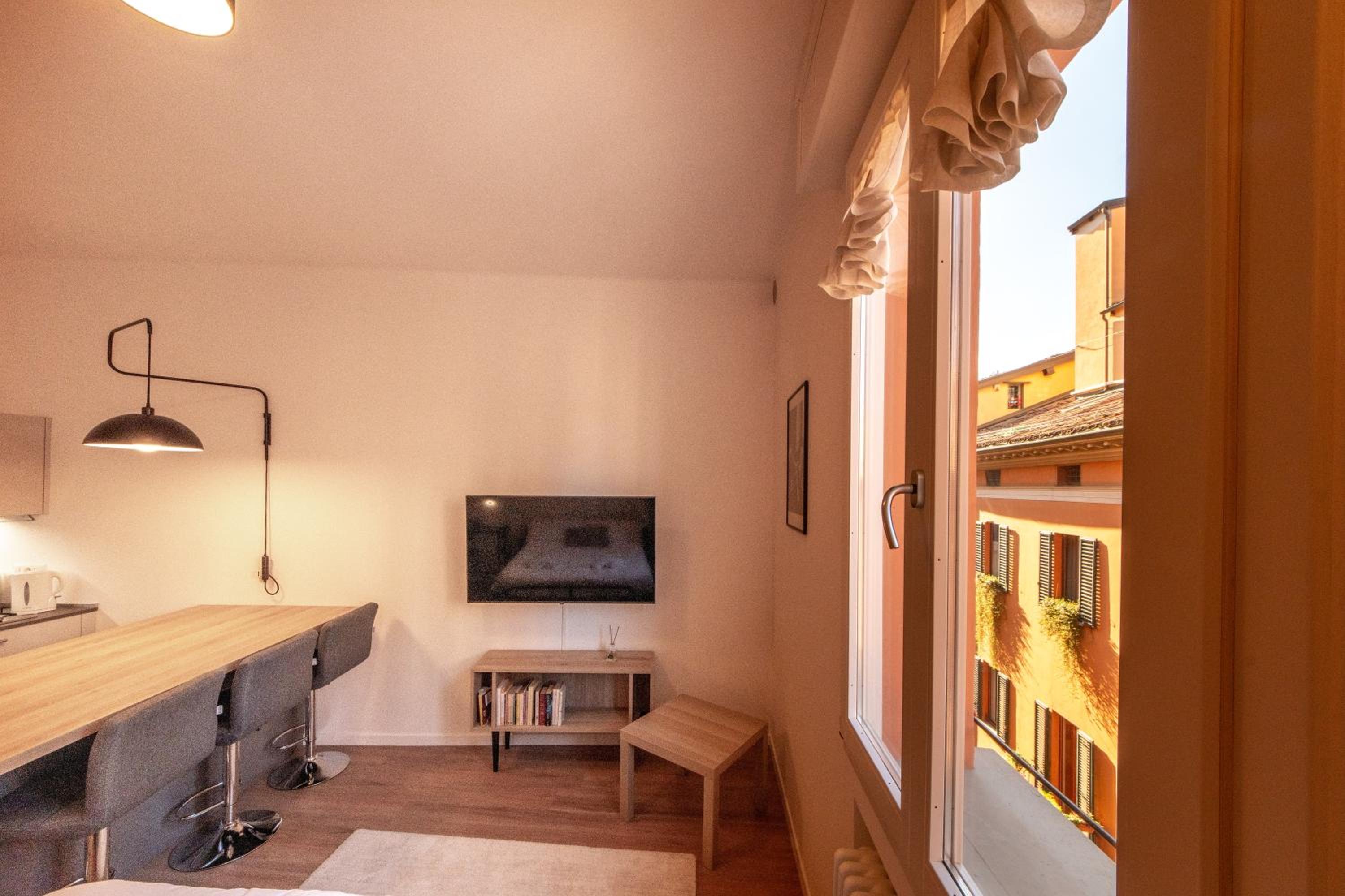 One-Bedroom Apartment - Photo 18