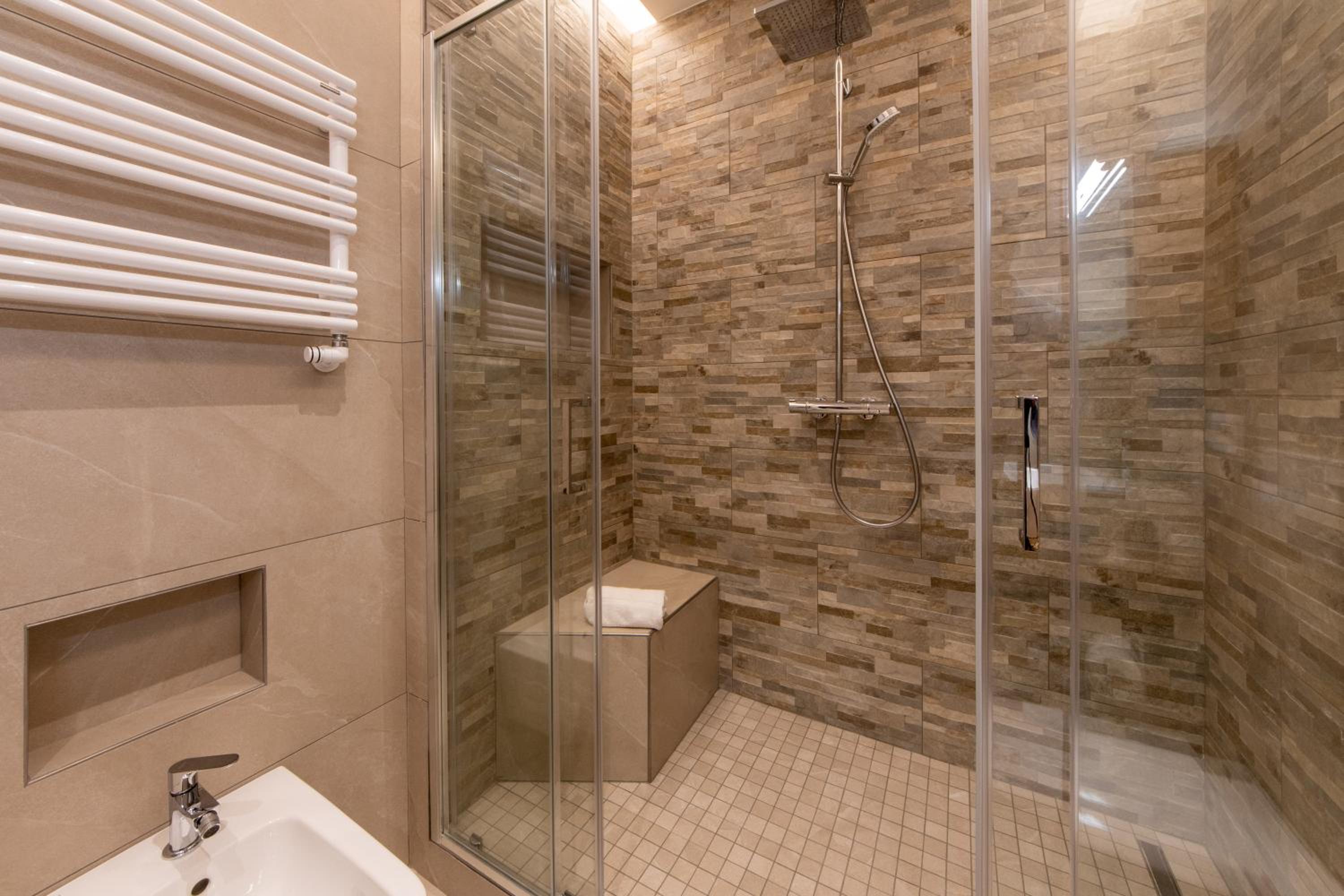 One-Bedroom Apartment - Photo 17
