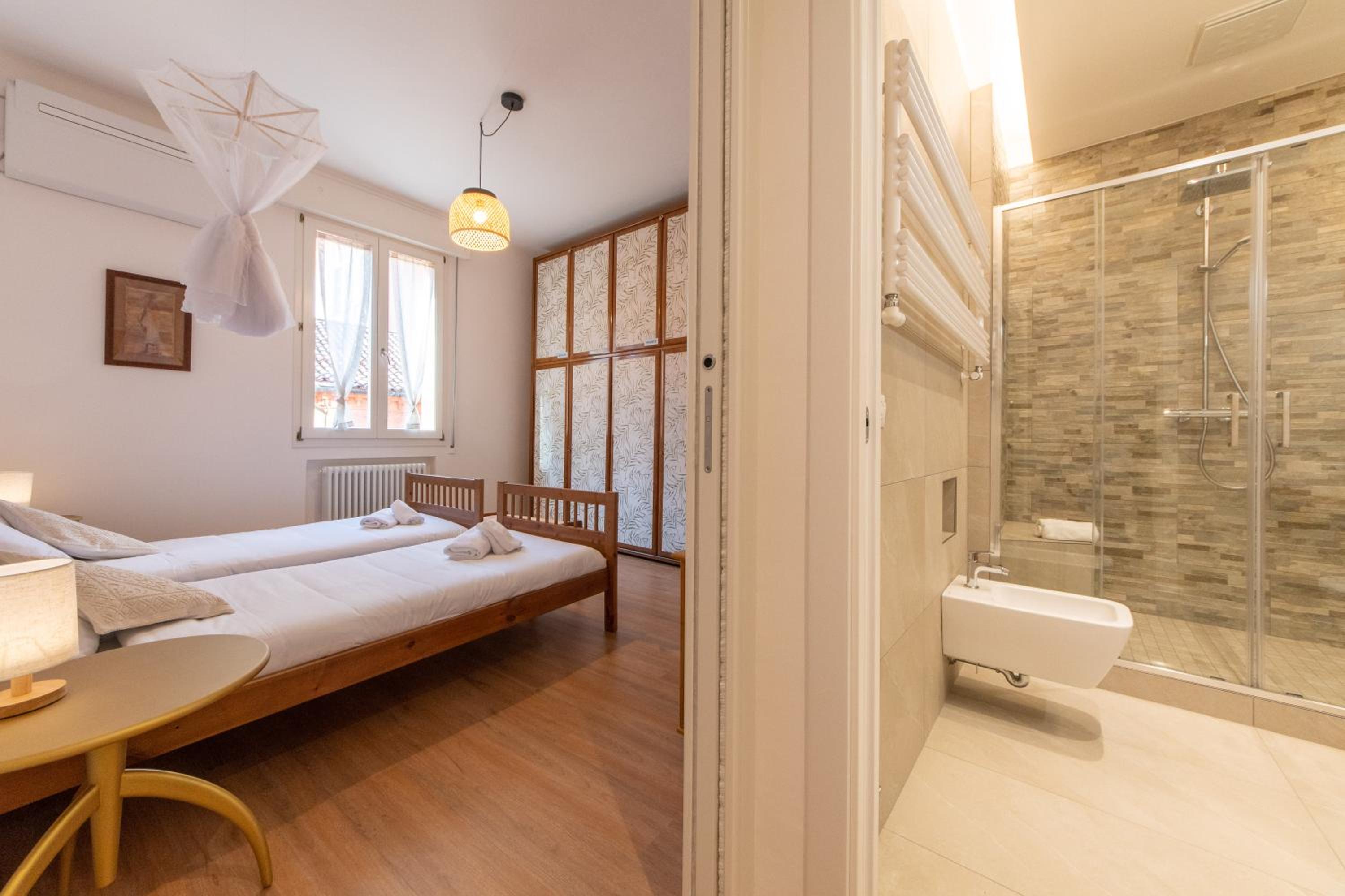 One-Bedroom Apartment - Photo 14