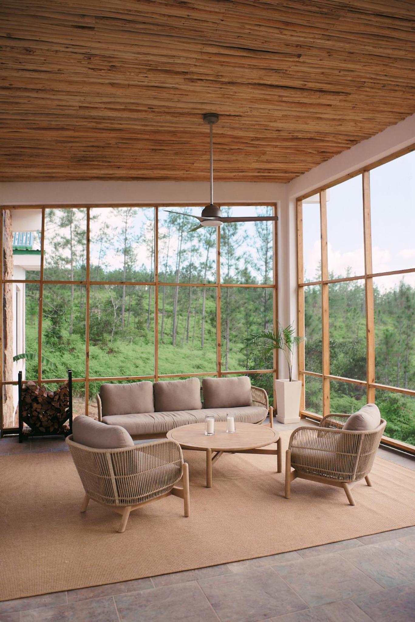 Balcony & Terrace