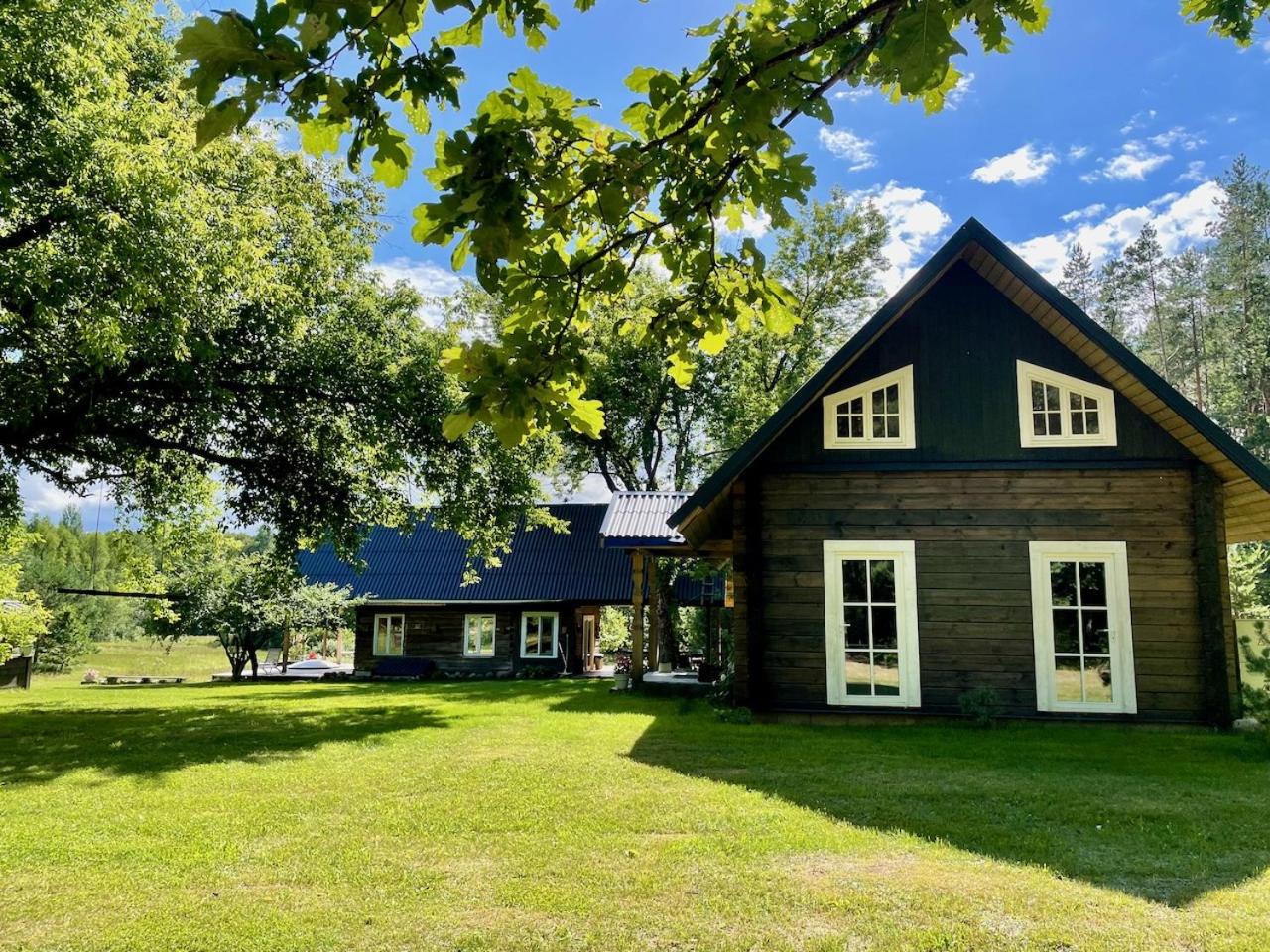 Three-Bedroom Chalet photo 1