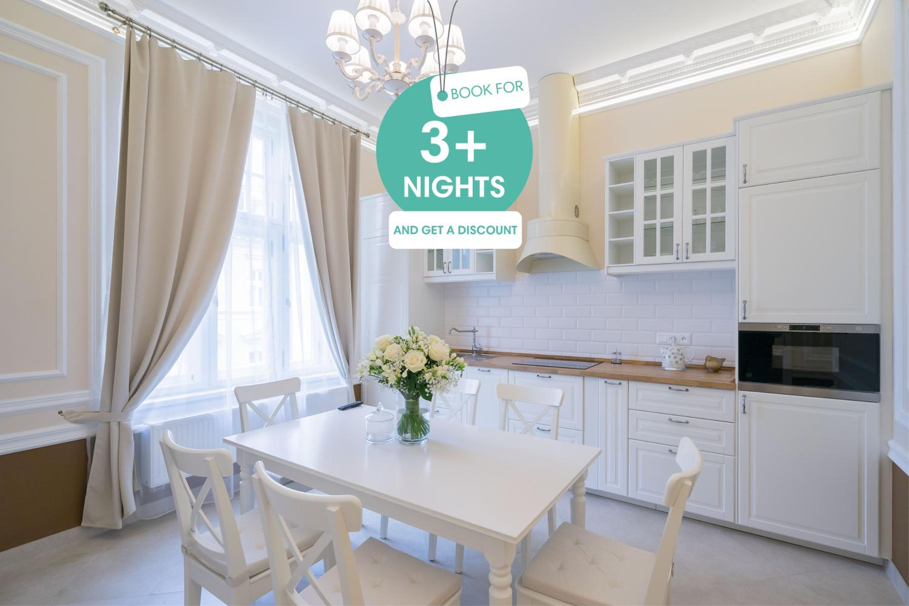 Suite "Pastel" with Dining Area