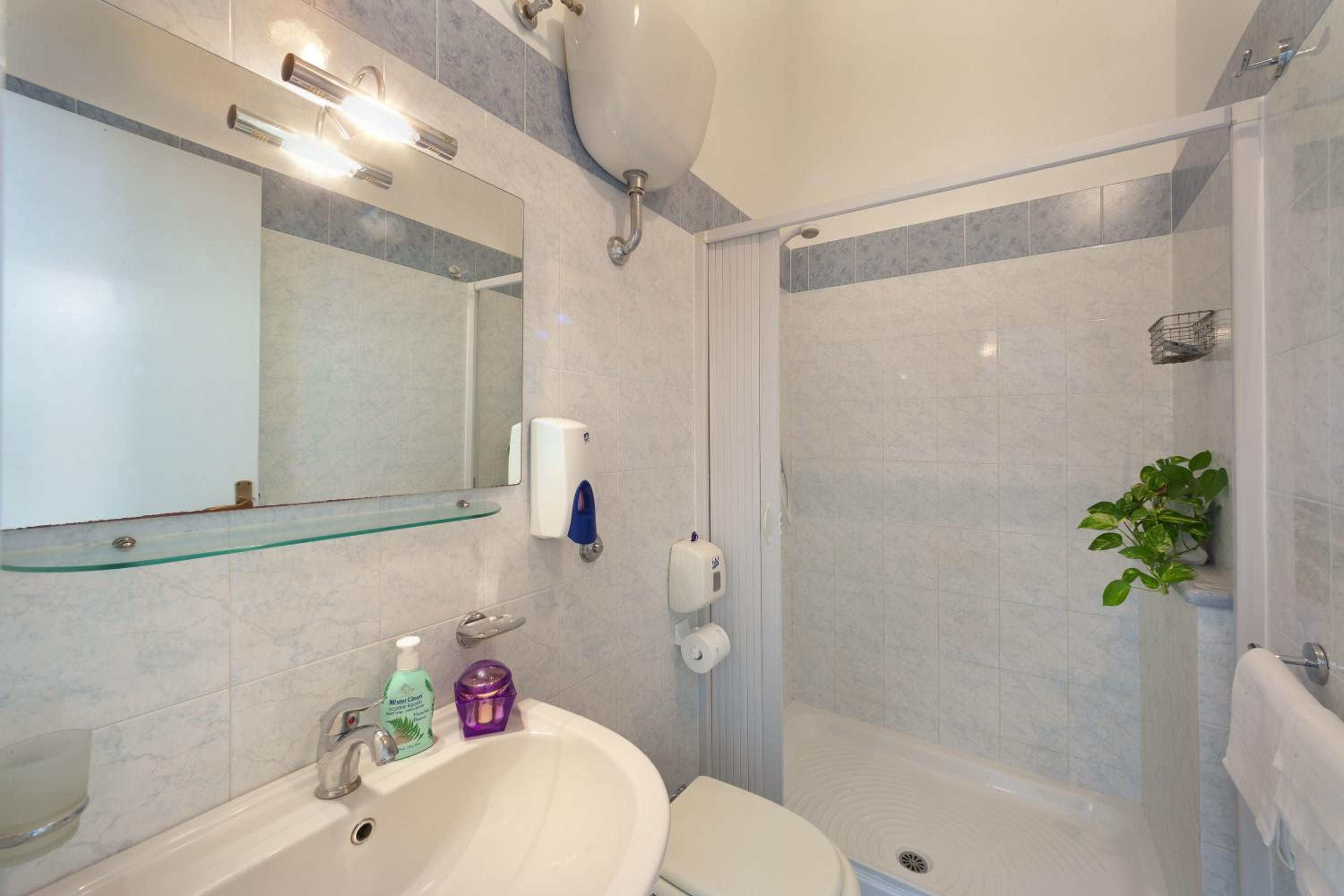 Two-Bedroom Apartment (2 Adults + 2 Children) photo 3