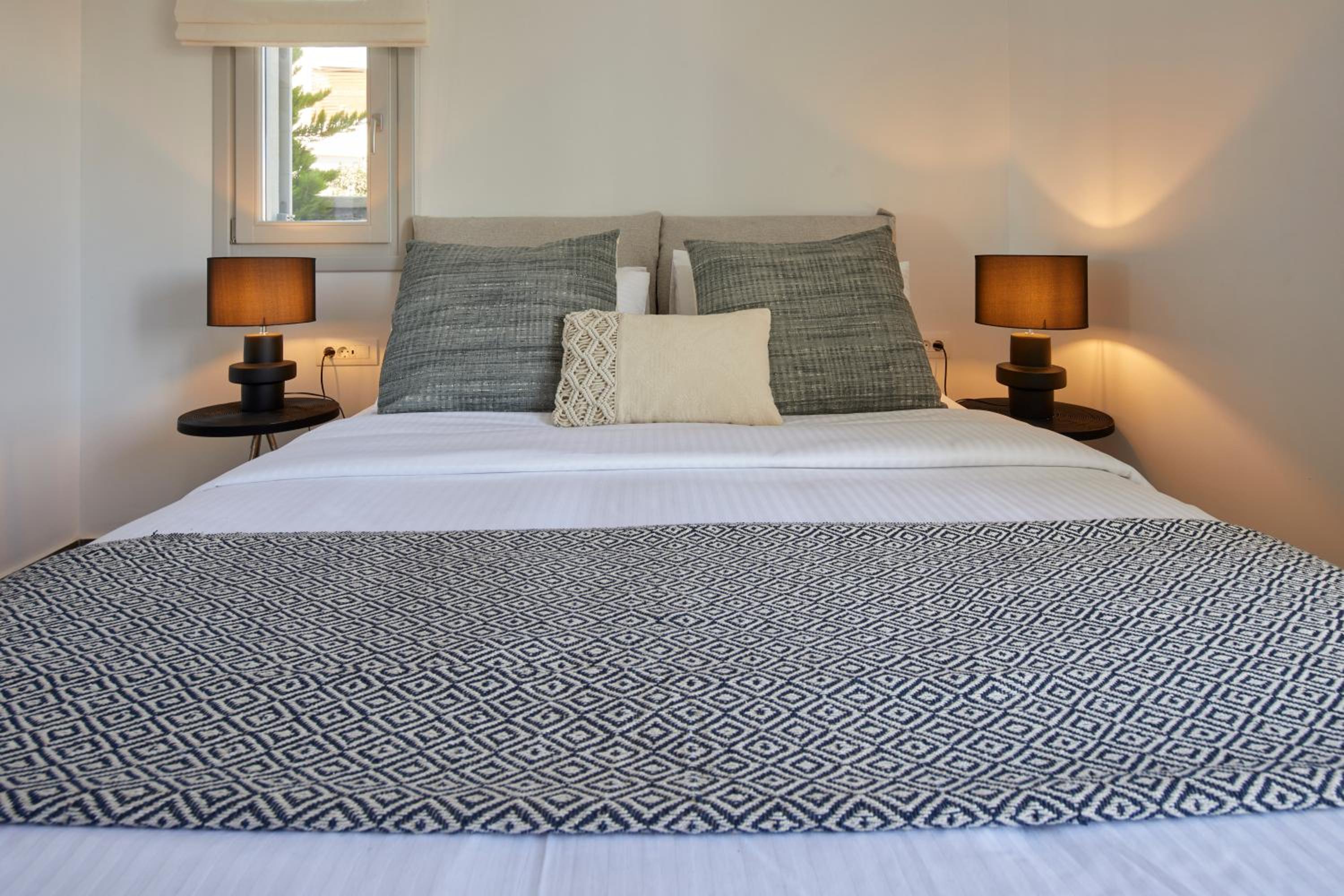 Luxurious Suite with Hot Tub