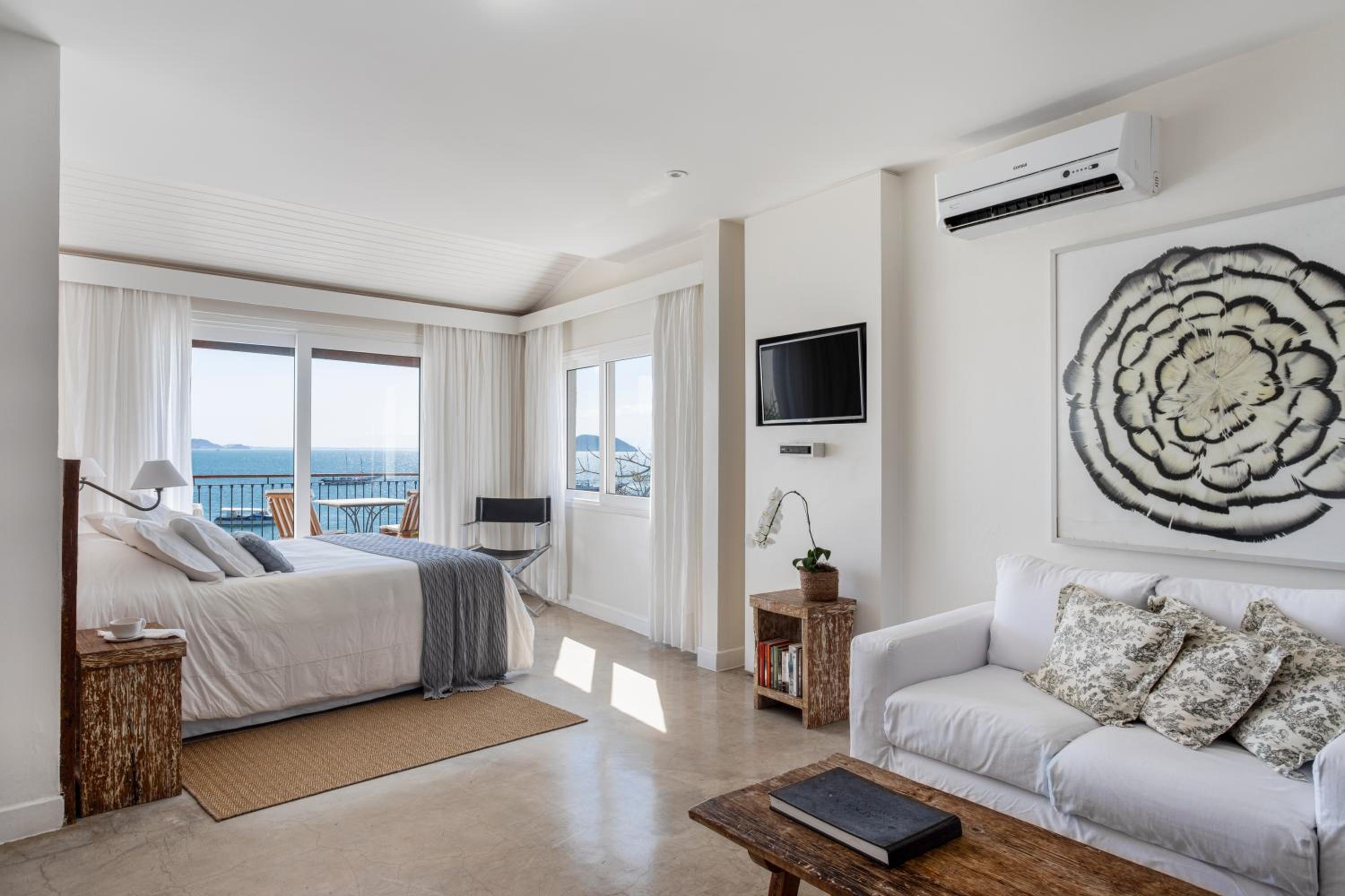 Deluxe Double Room with Sea View photo 3