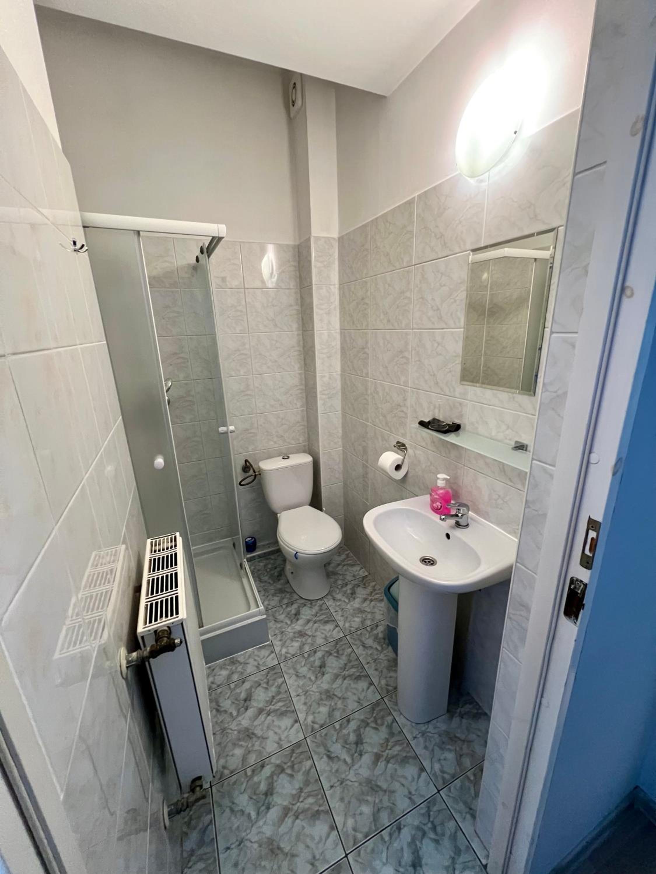 Double Room - Photo 2