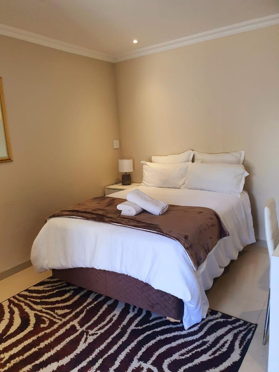 Two-Bedroom Apartment - Photo 26