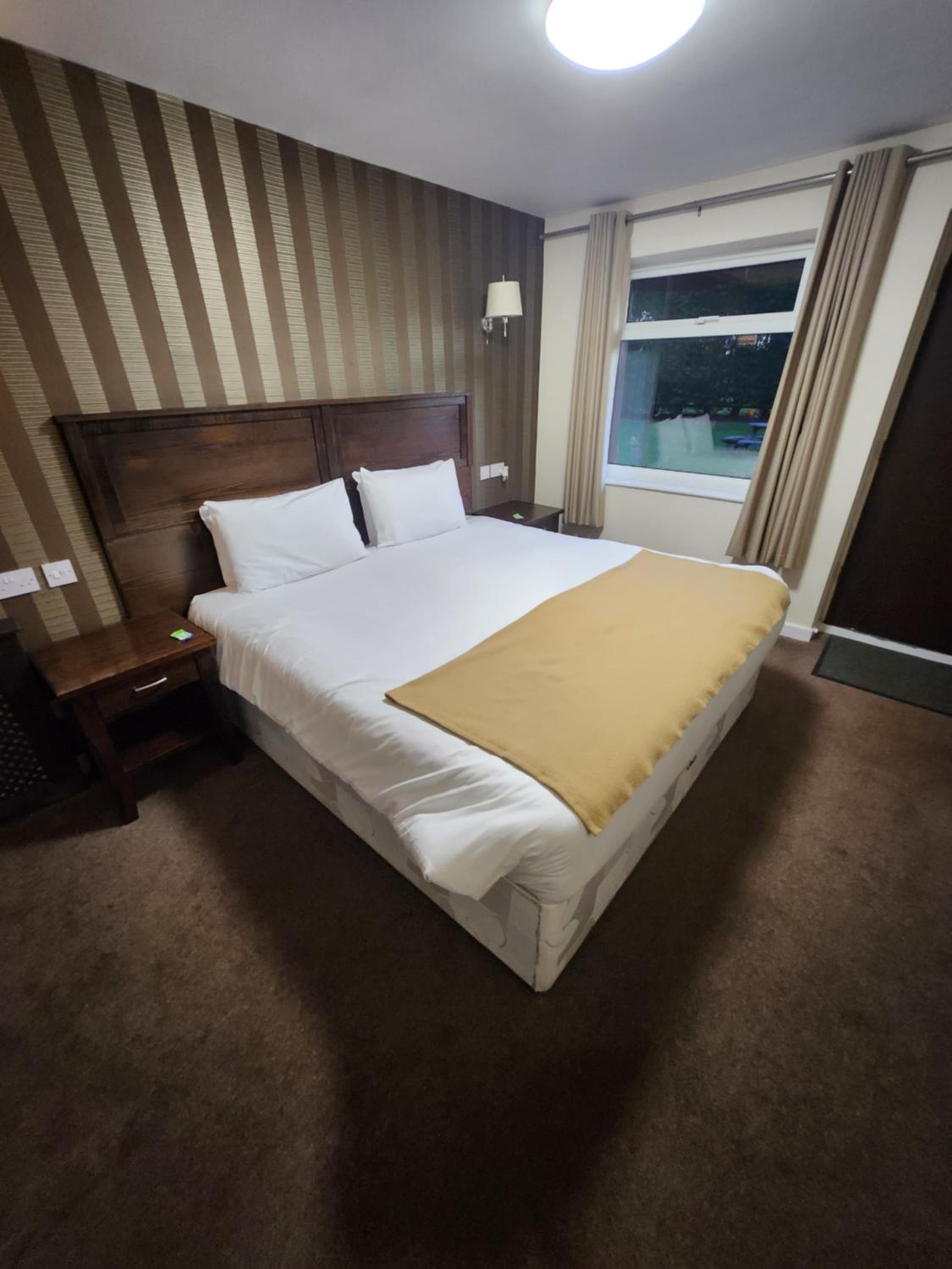 Deluxe King Room