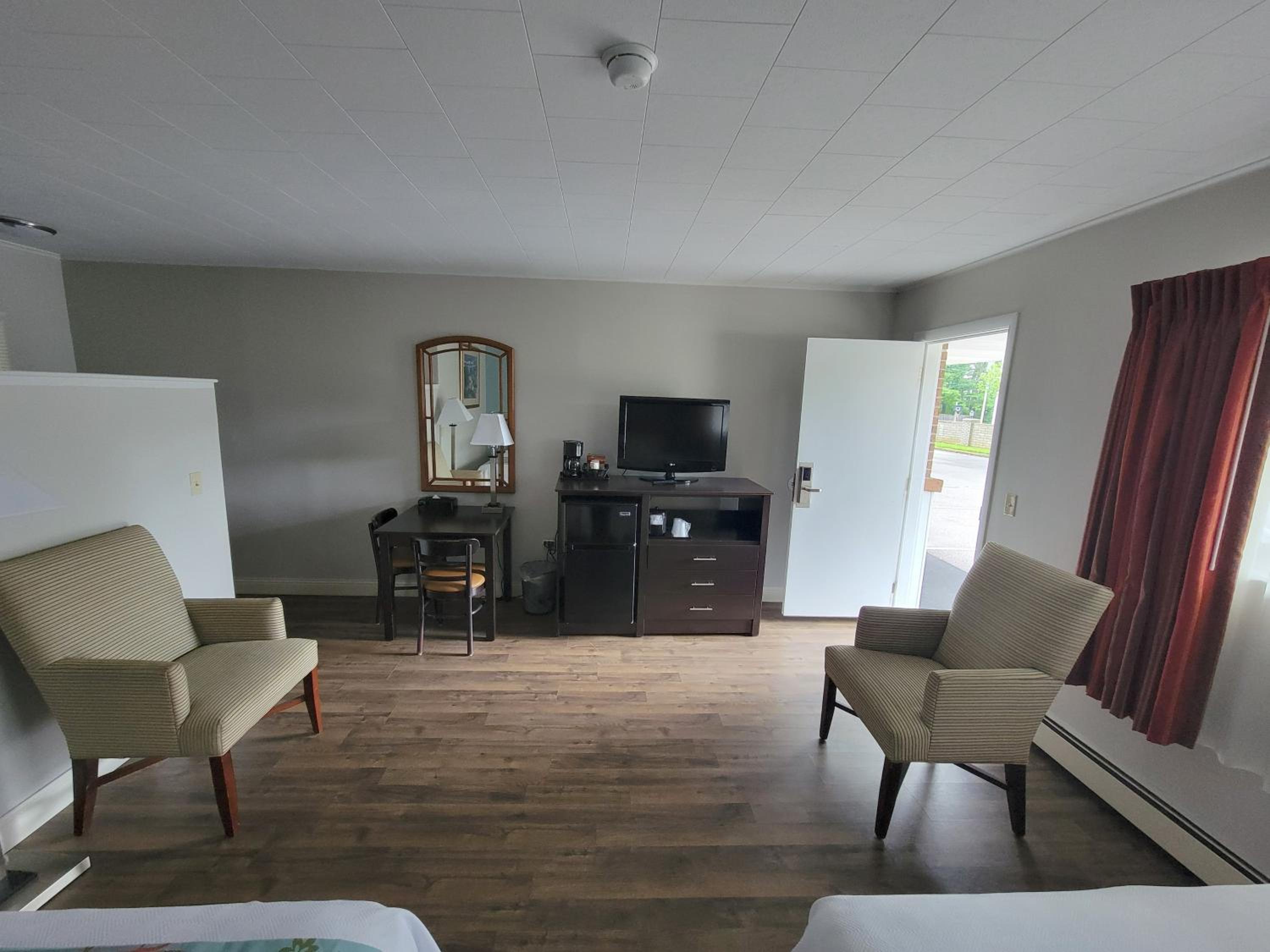 Standard Double Room, photo 6