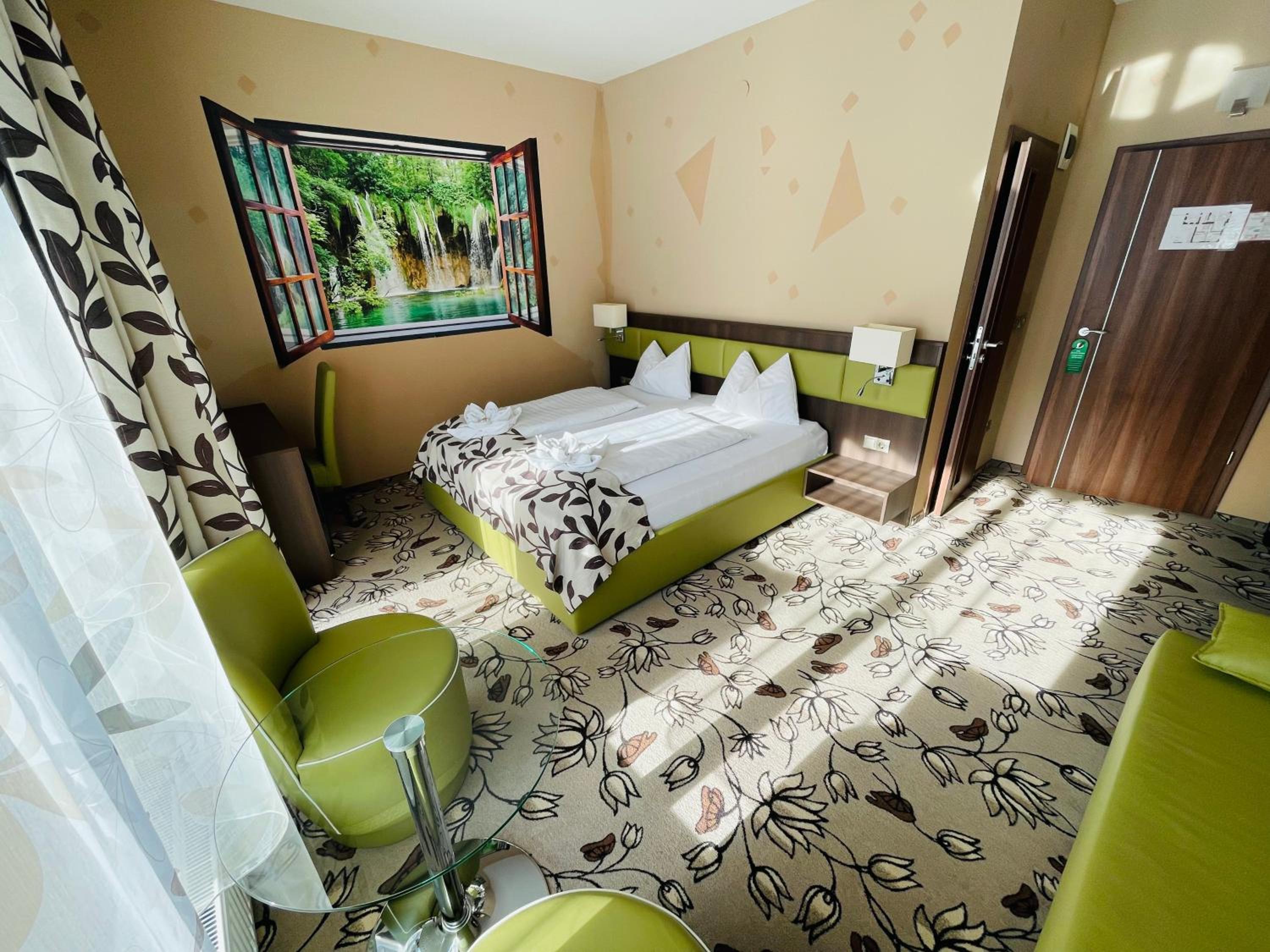 Quadruple Room with Terrace - Photo 1