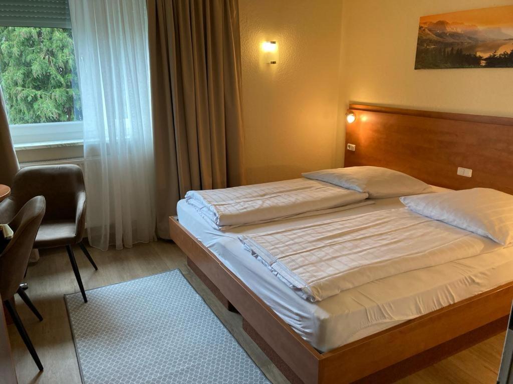 Double Room - Photo 8