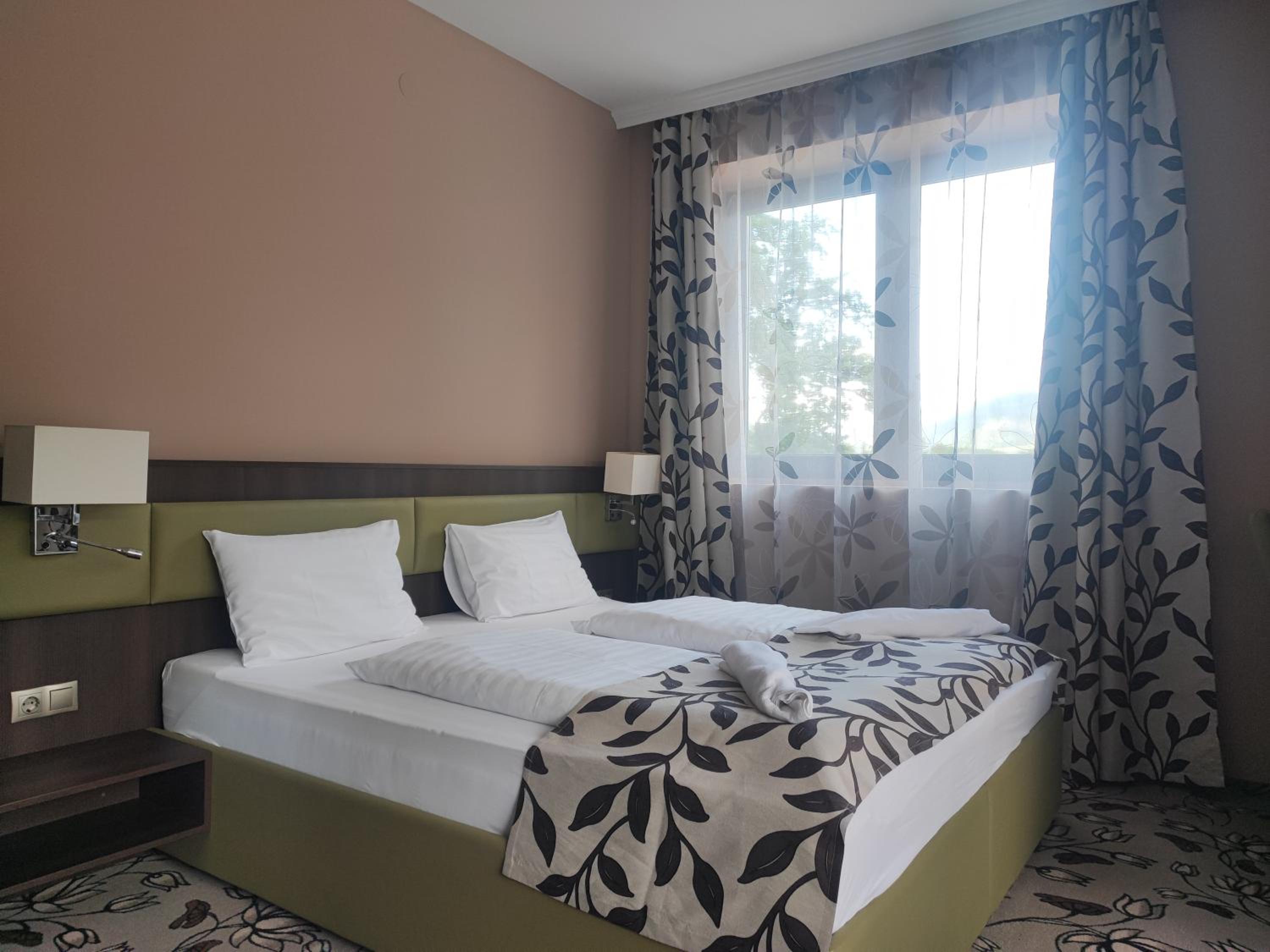 Quadruple Room with Terrace - Photo 2