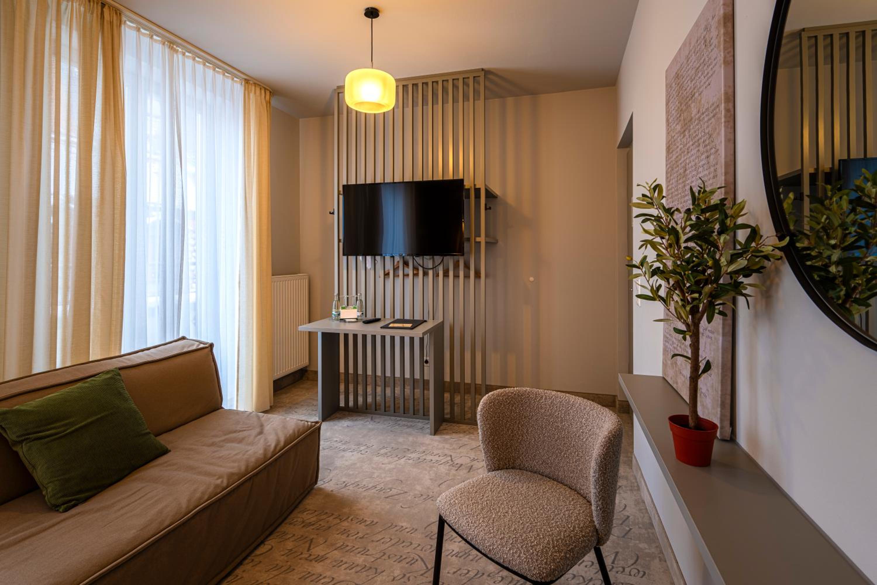 Deluxe Double Room photo 2