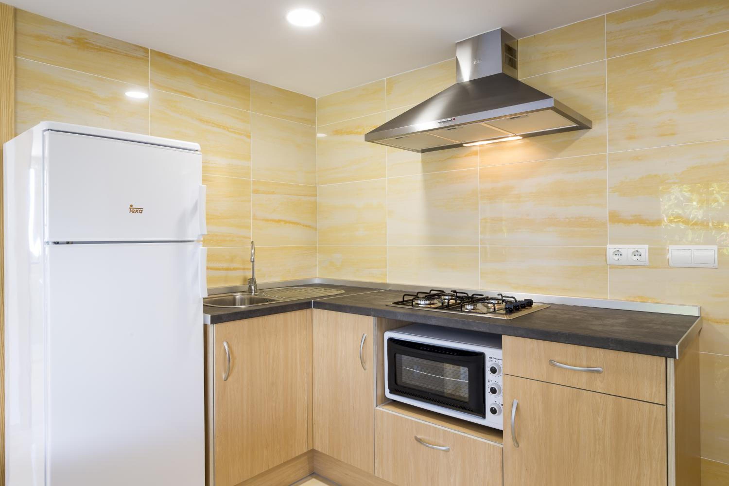 Two-Bedroom Apartment (5 Adults) photo 3