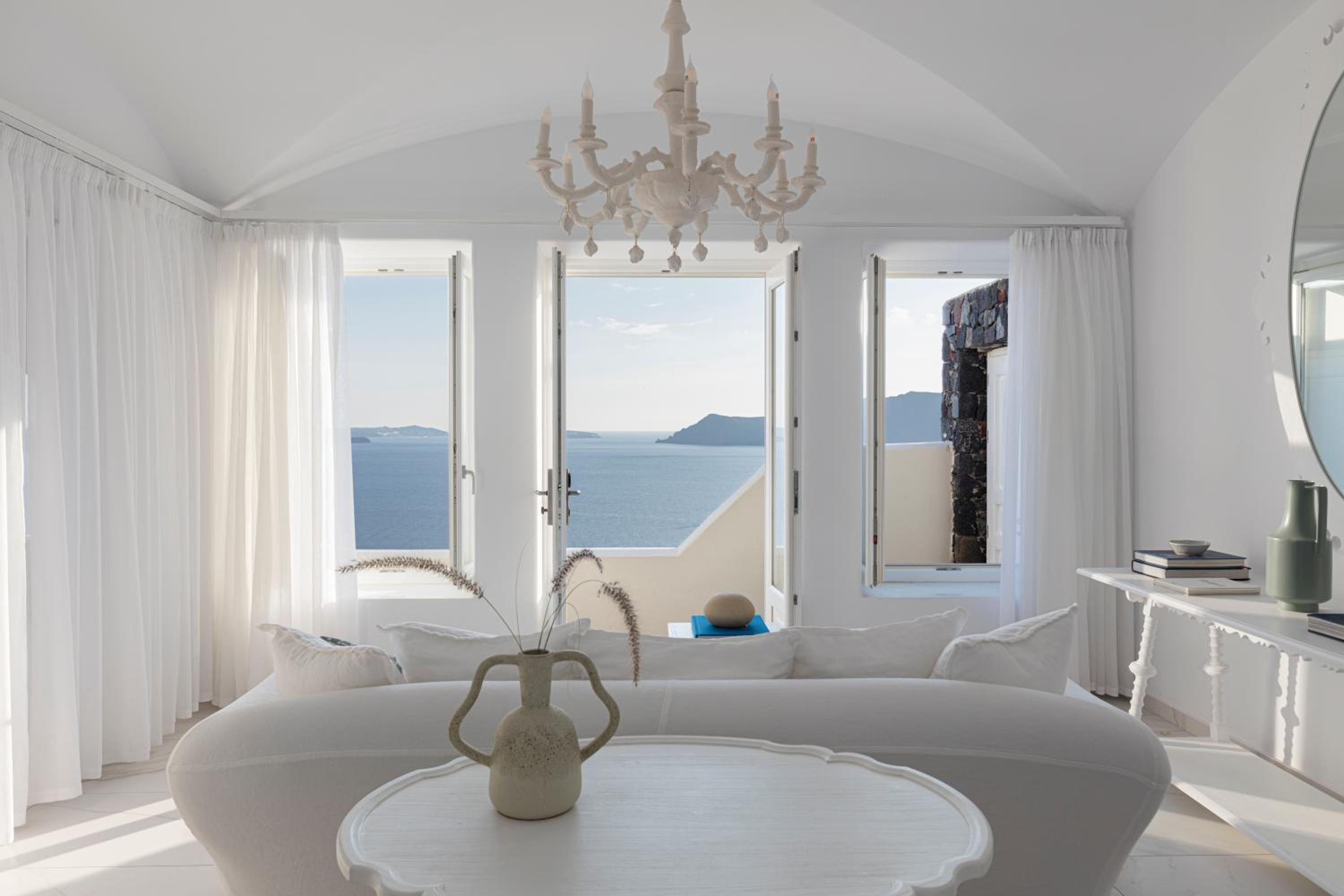 Executive Suite with Cave Pool - Photo 7