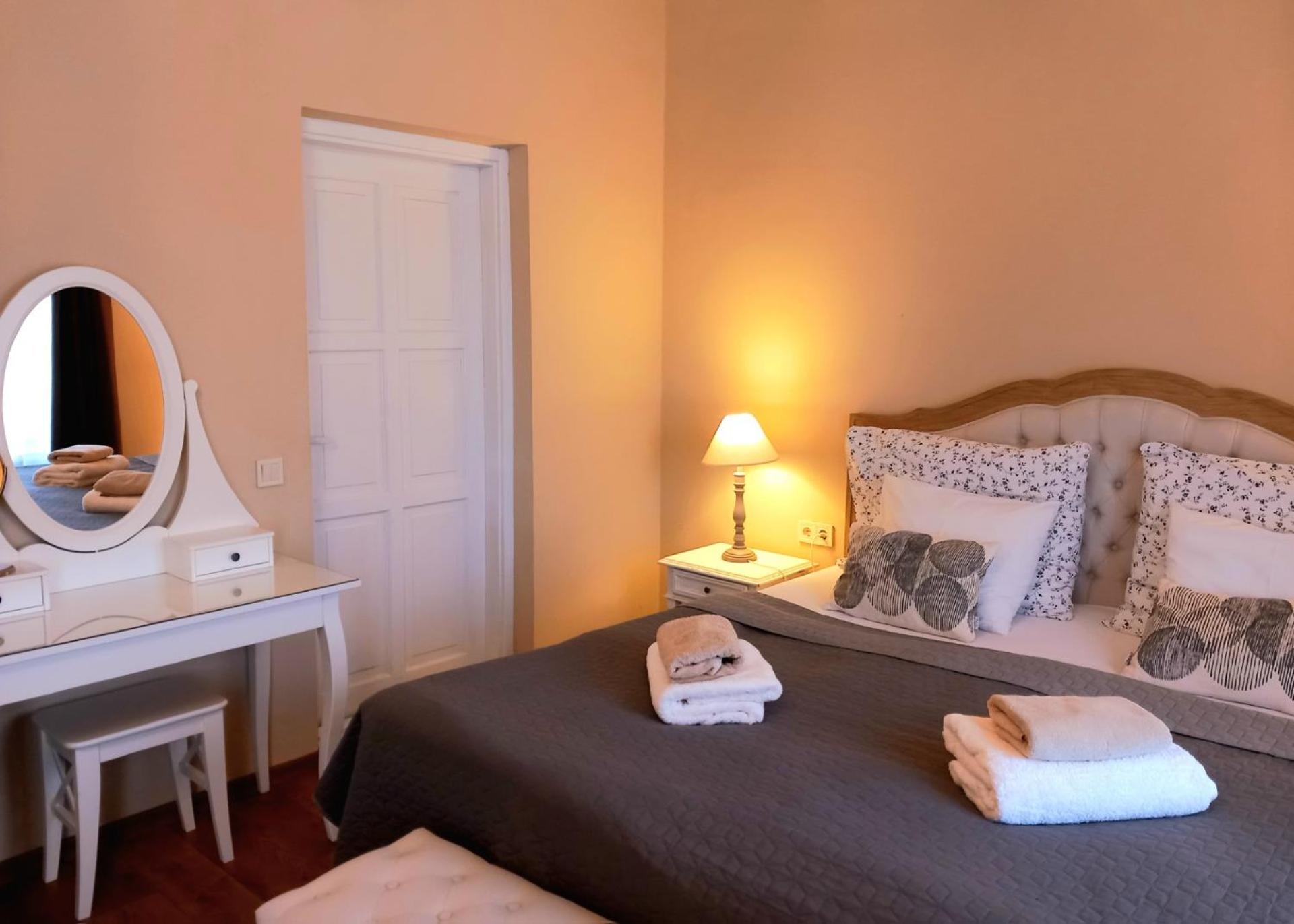 Standard Queen Room photo 2