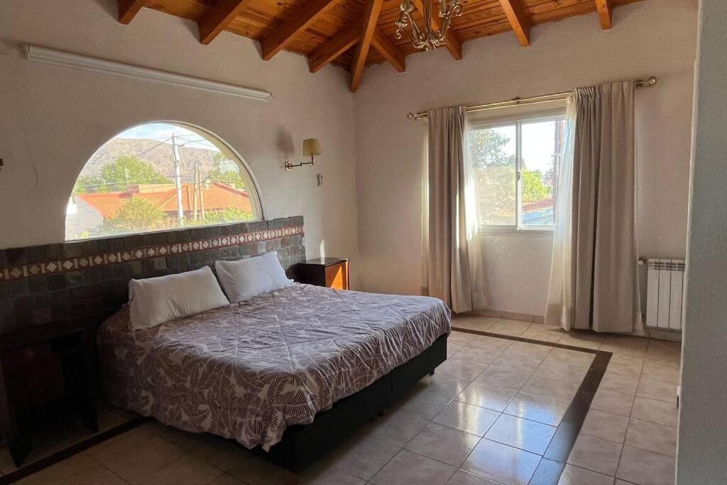 Four-Bedroom House photo 1