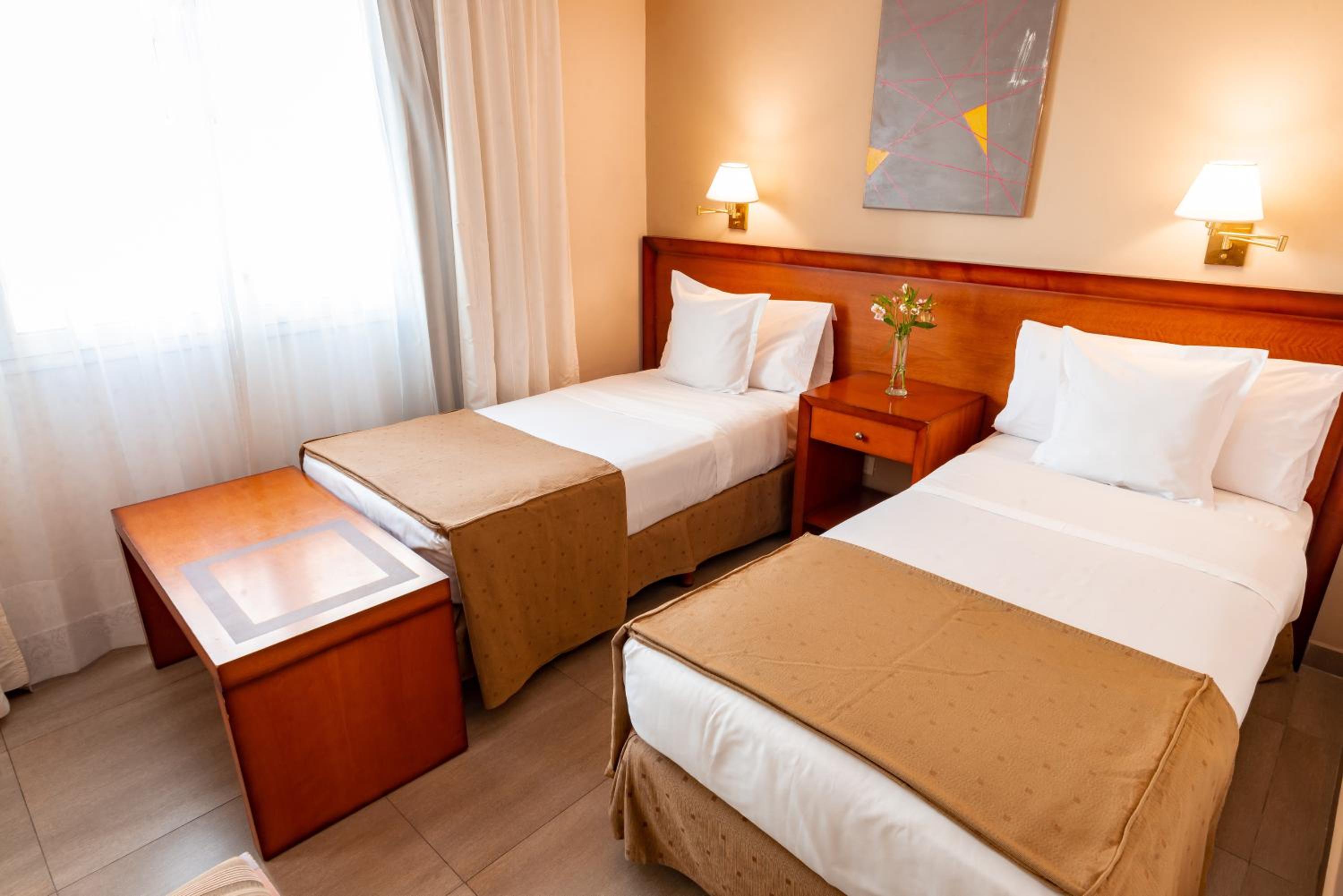Standard Twin Room photo 1