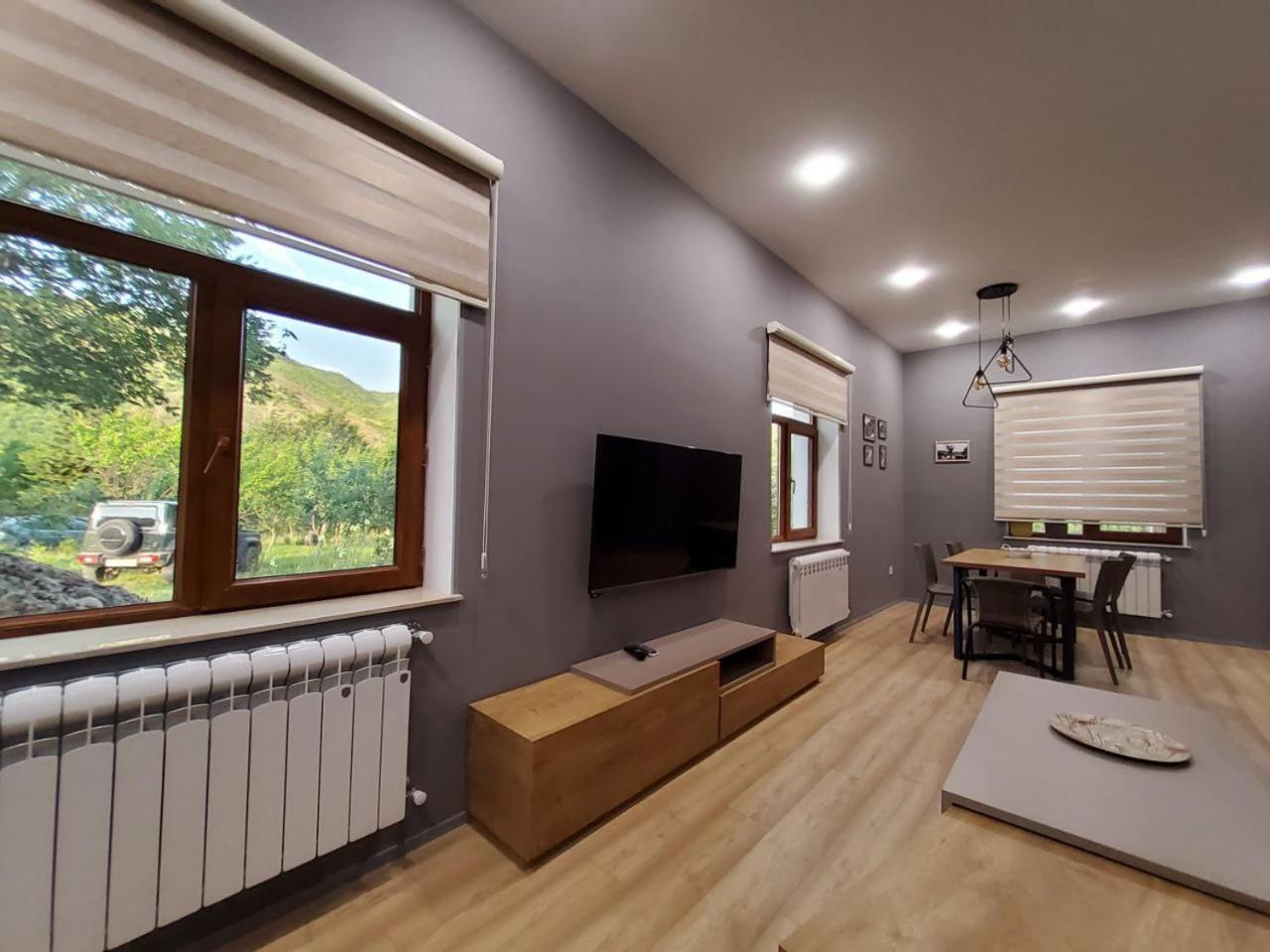 Villa photo 2