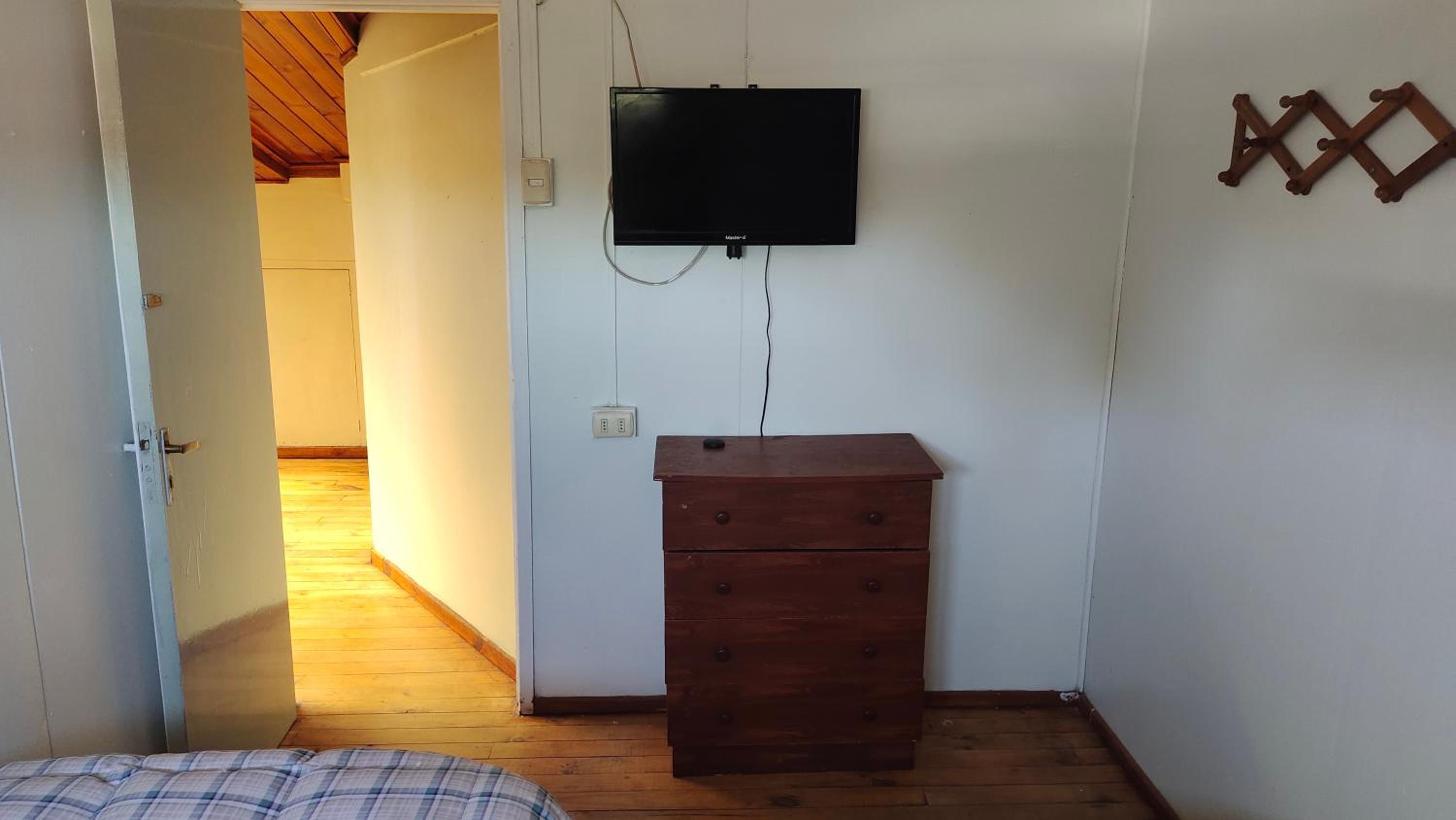Twin Room With Shared Bathroom
