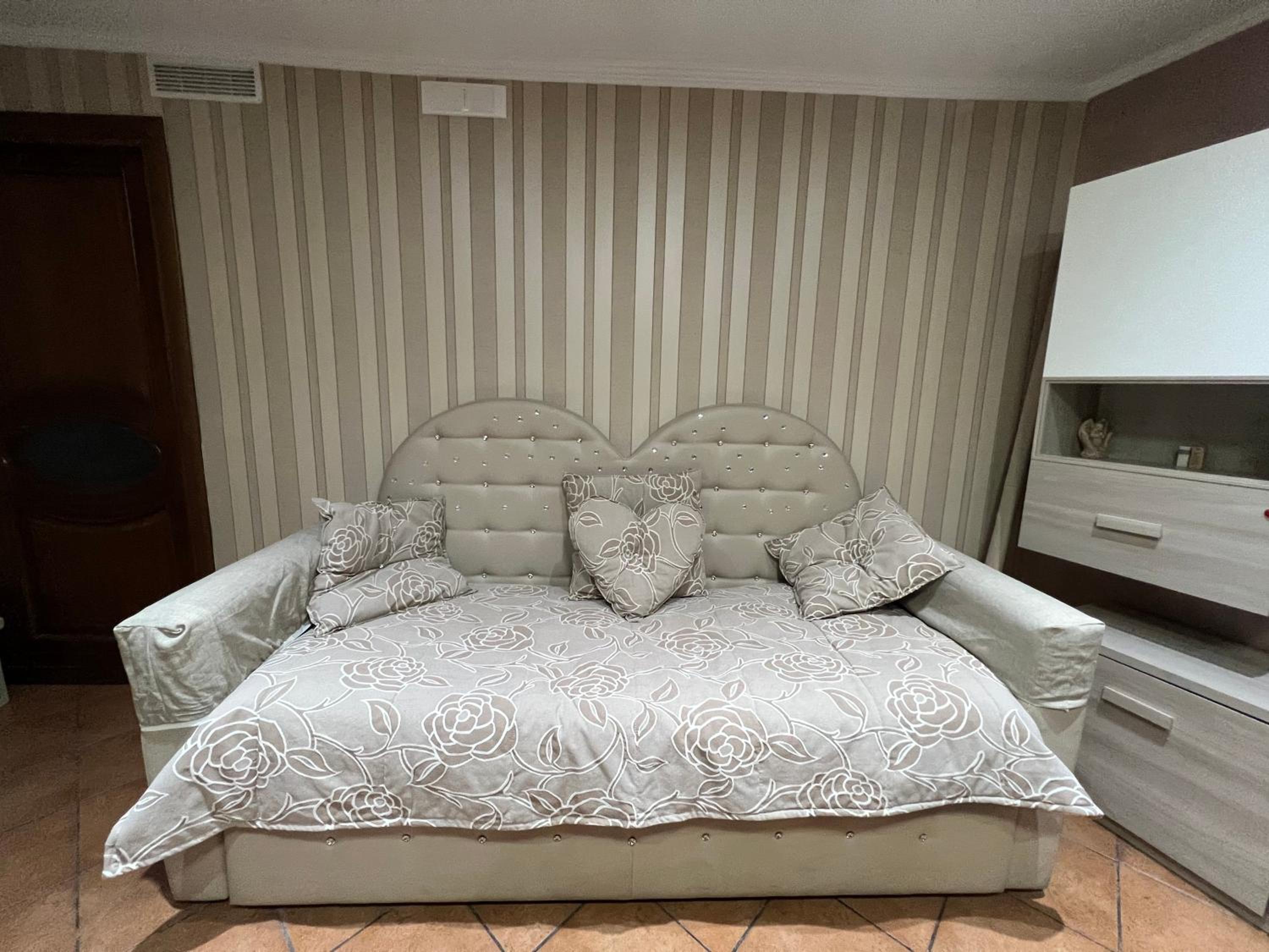 One-Bedroom House