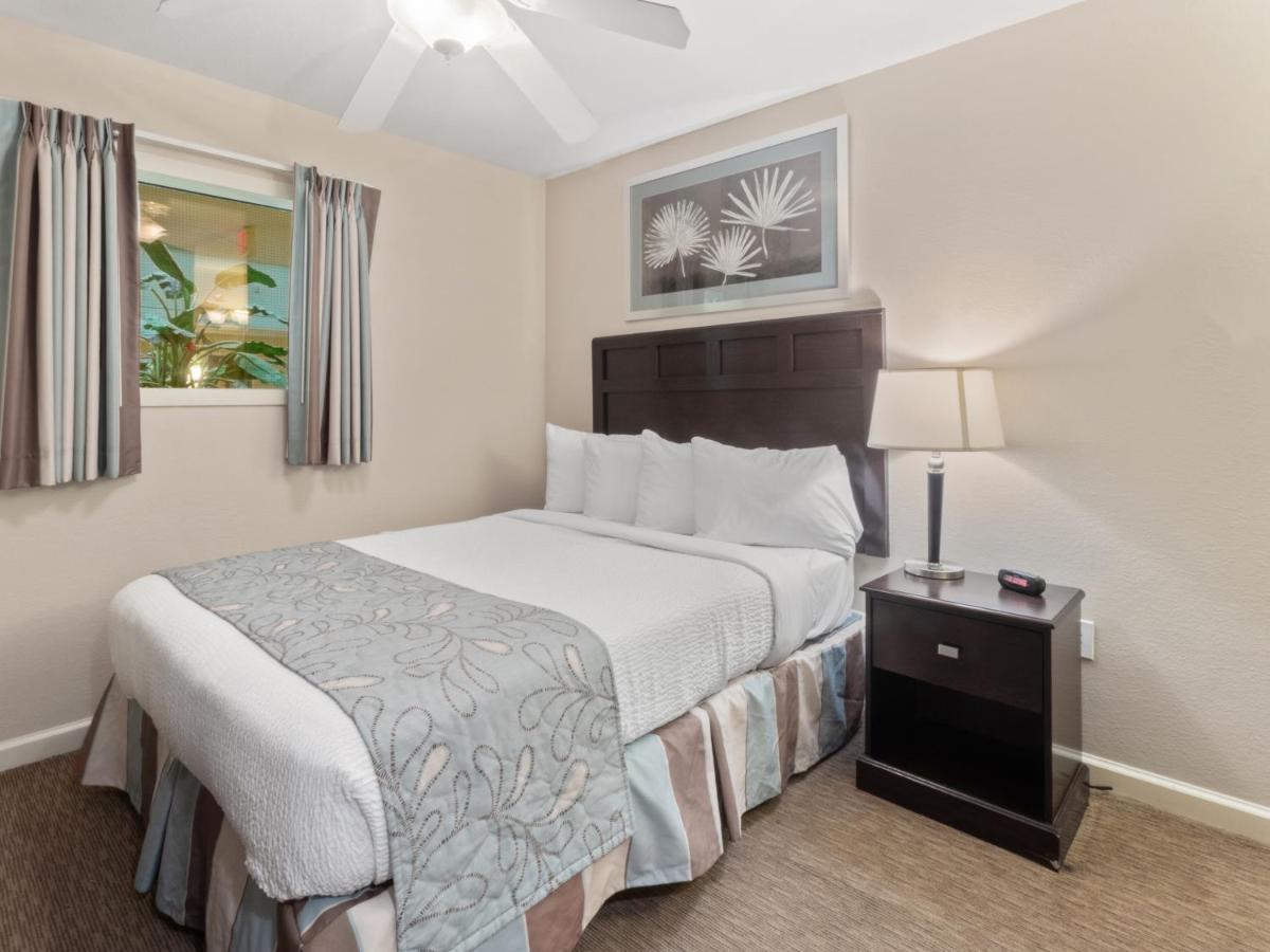 Three-Bedroom Suite photo 2