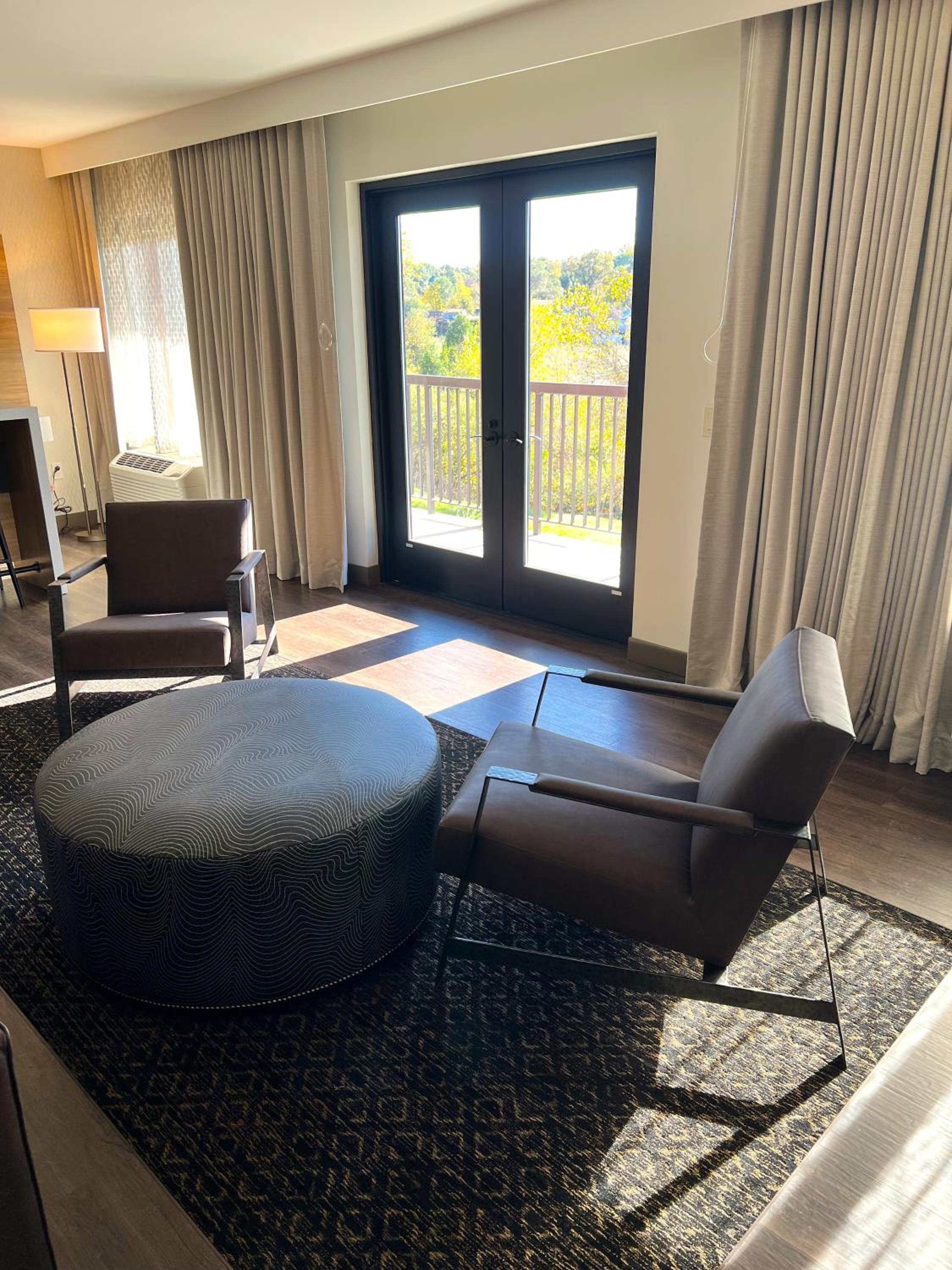 Suite with One King Murphy Bed, Non-Smoking - Photo 6