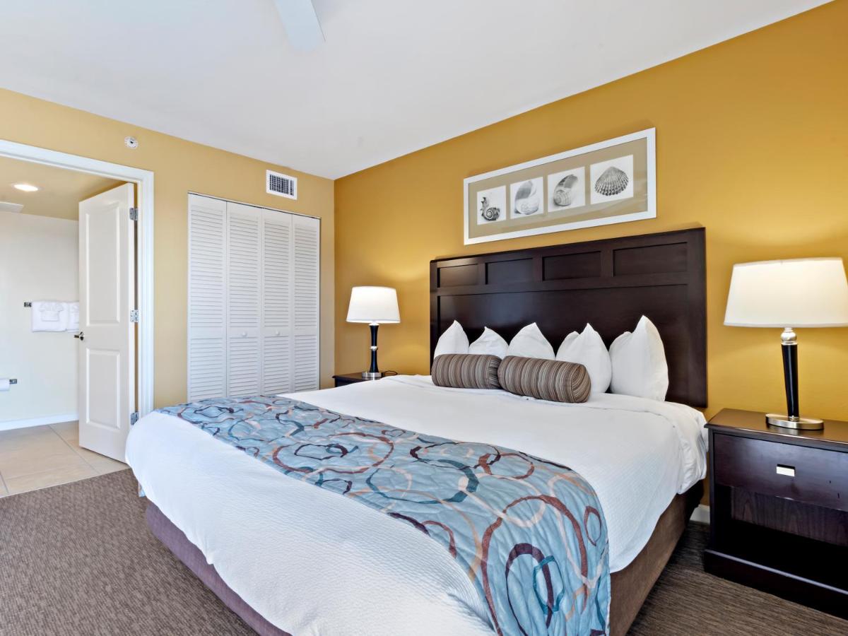 Two-Bedroom Suite photo 2