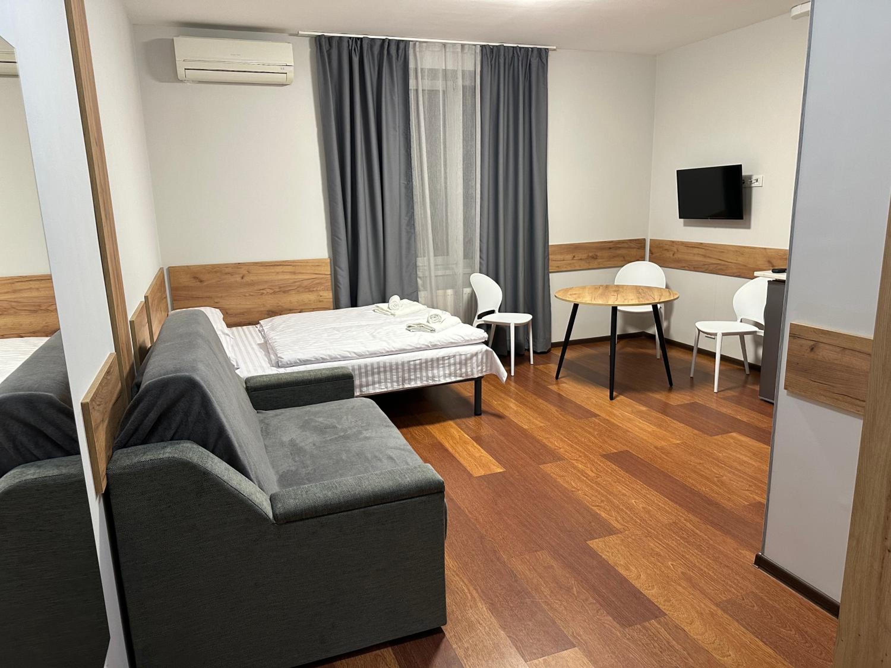 Quadruple Room with Shower