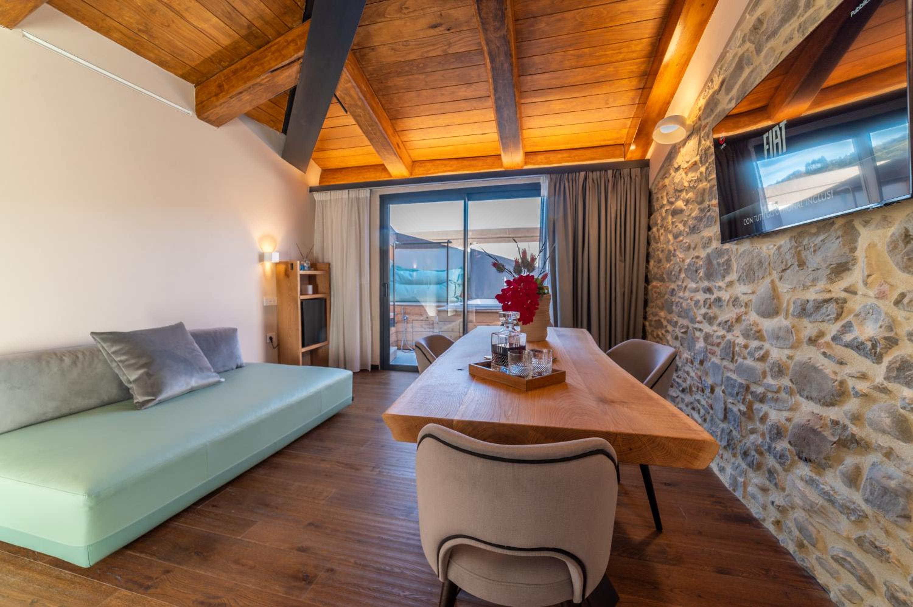 Suite with Spa Bath - Photo 5