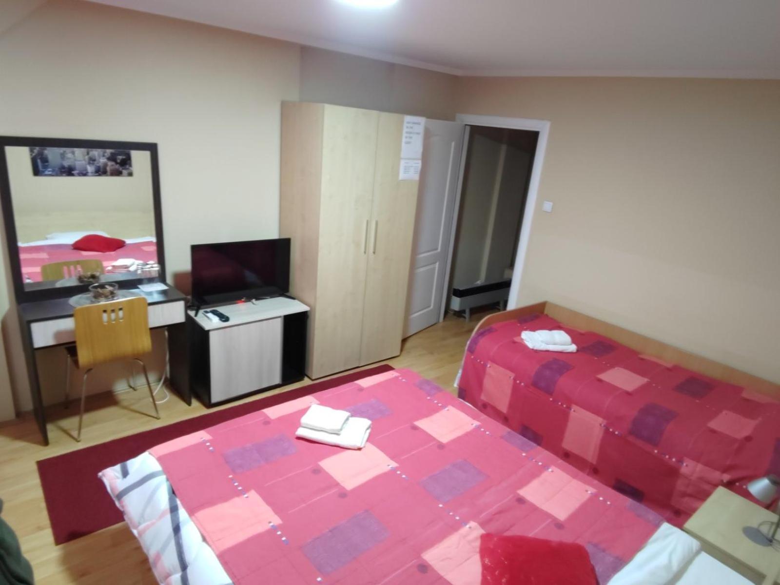 Triple Room photo 2