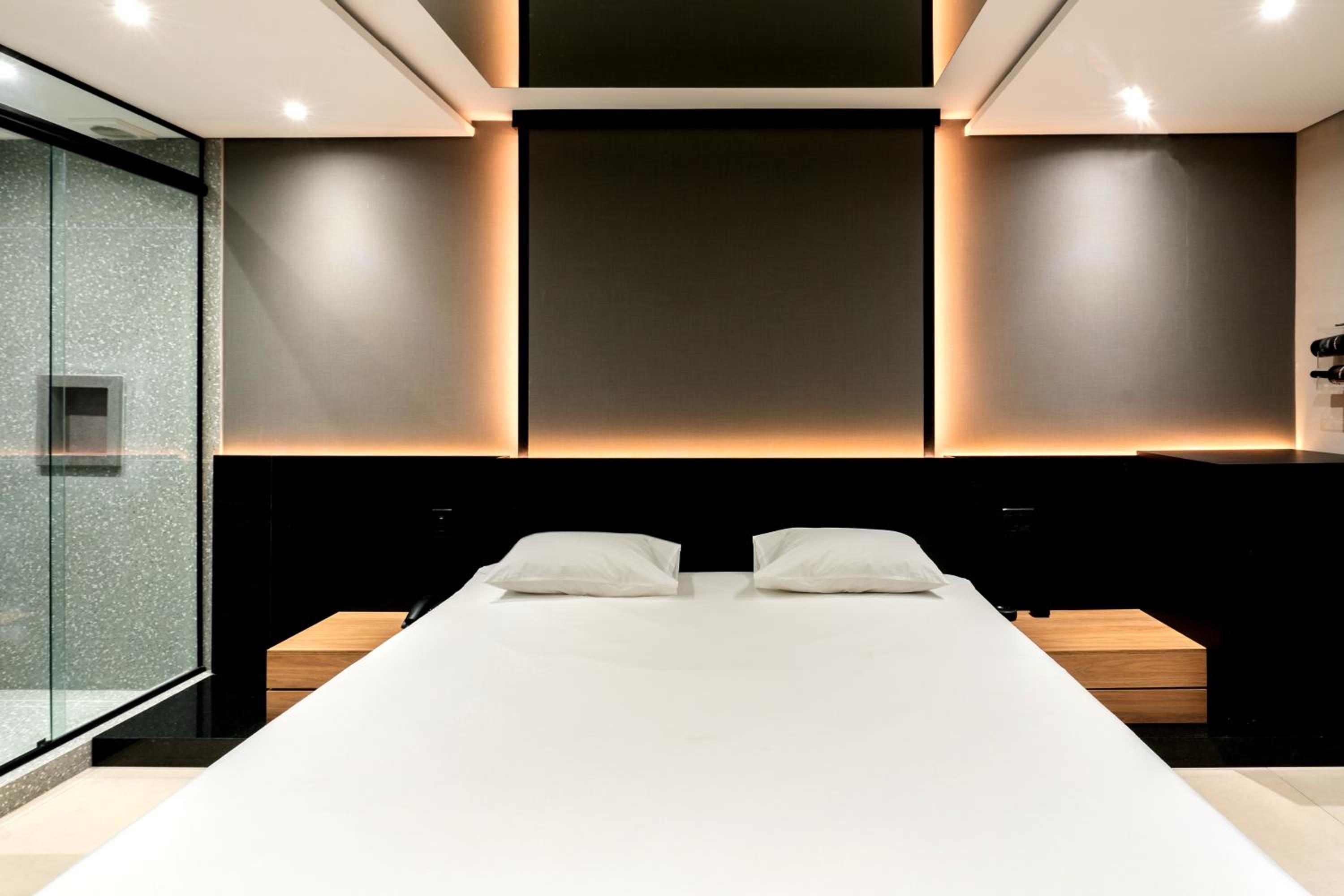 Suite with Spa Bath - Photo 4