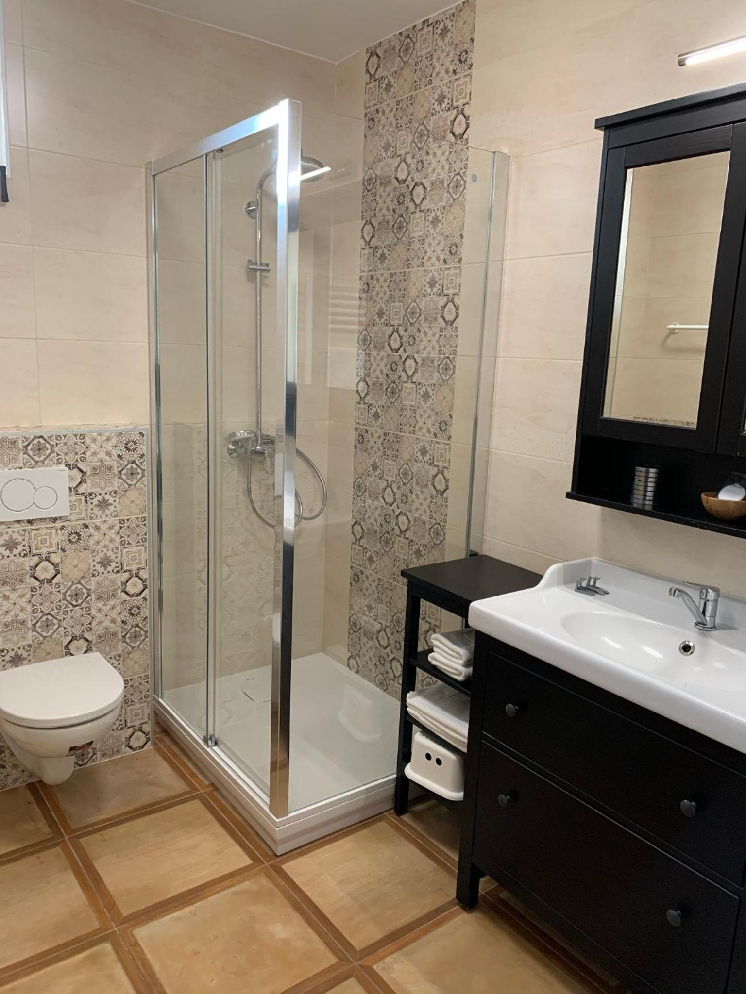 Two-Bedroom Suite - Photo 3