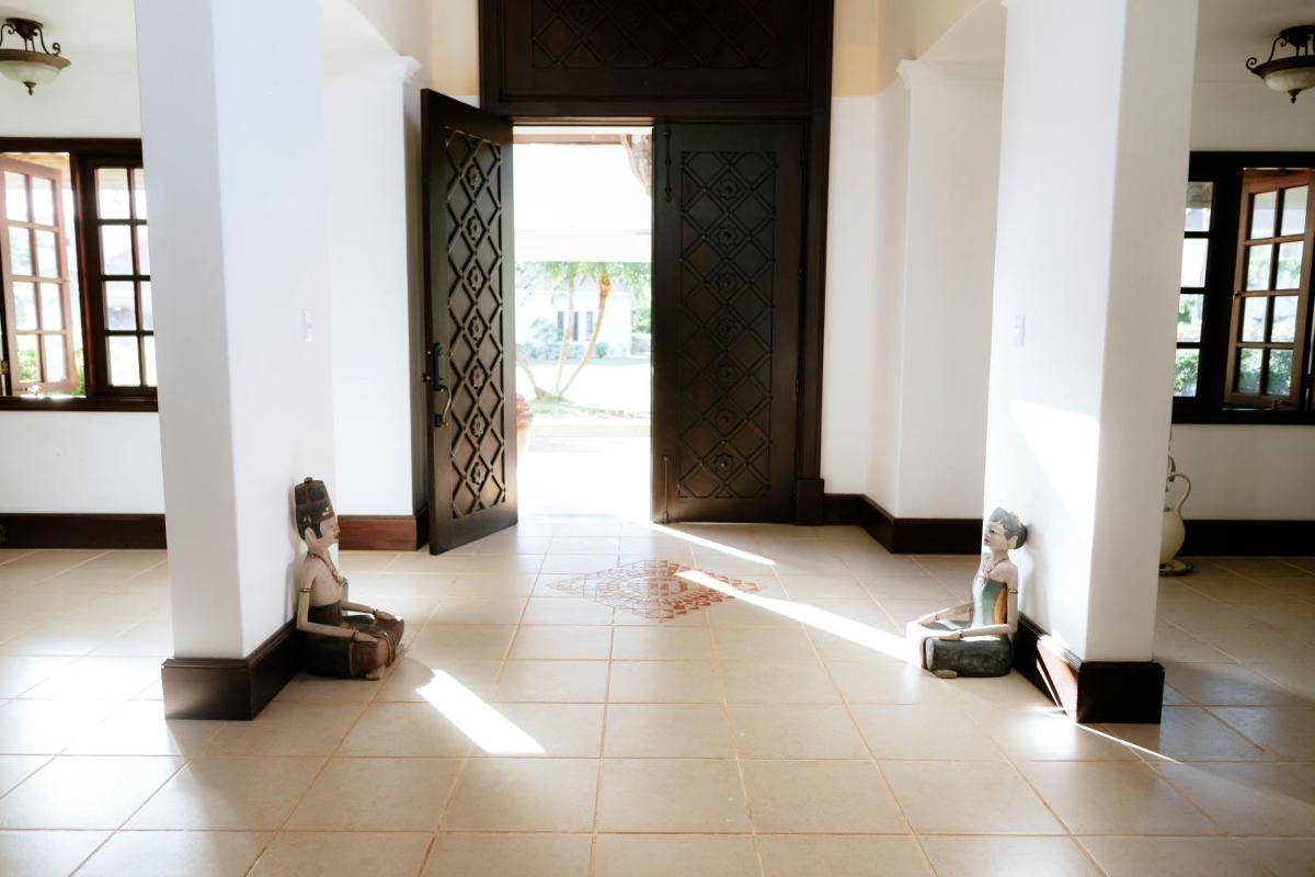 Villa photo 3