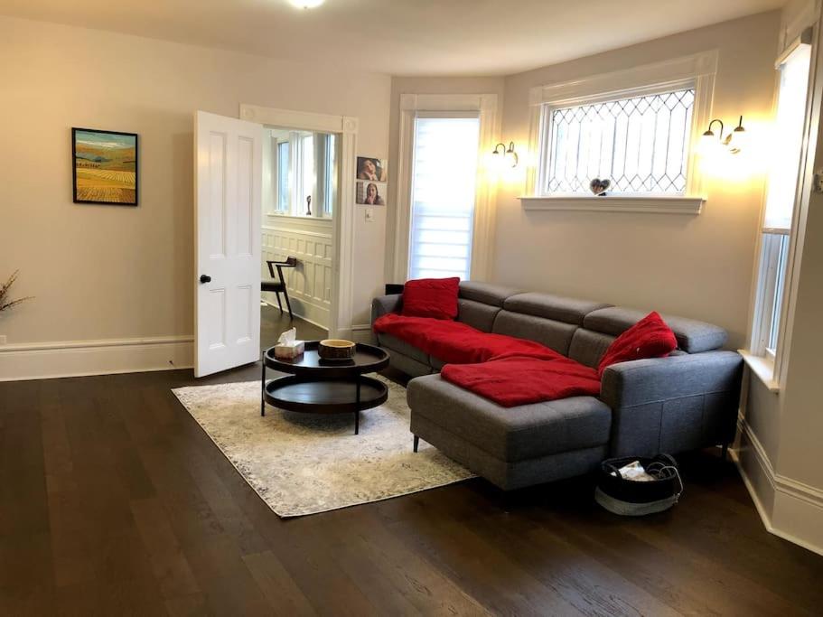 Three-Bedroom House photo 1