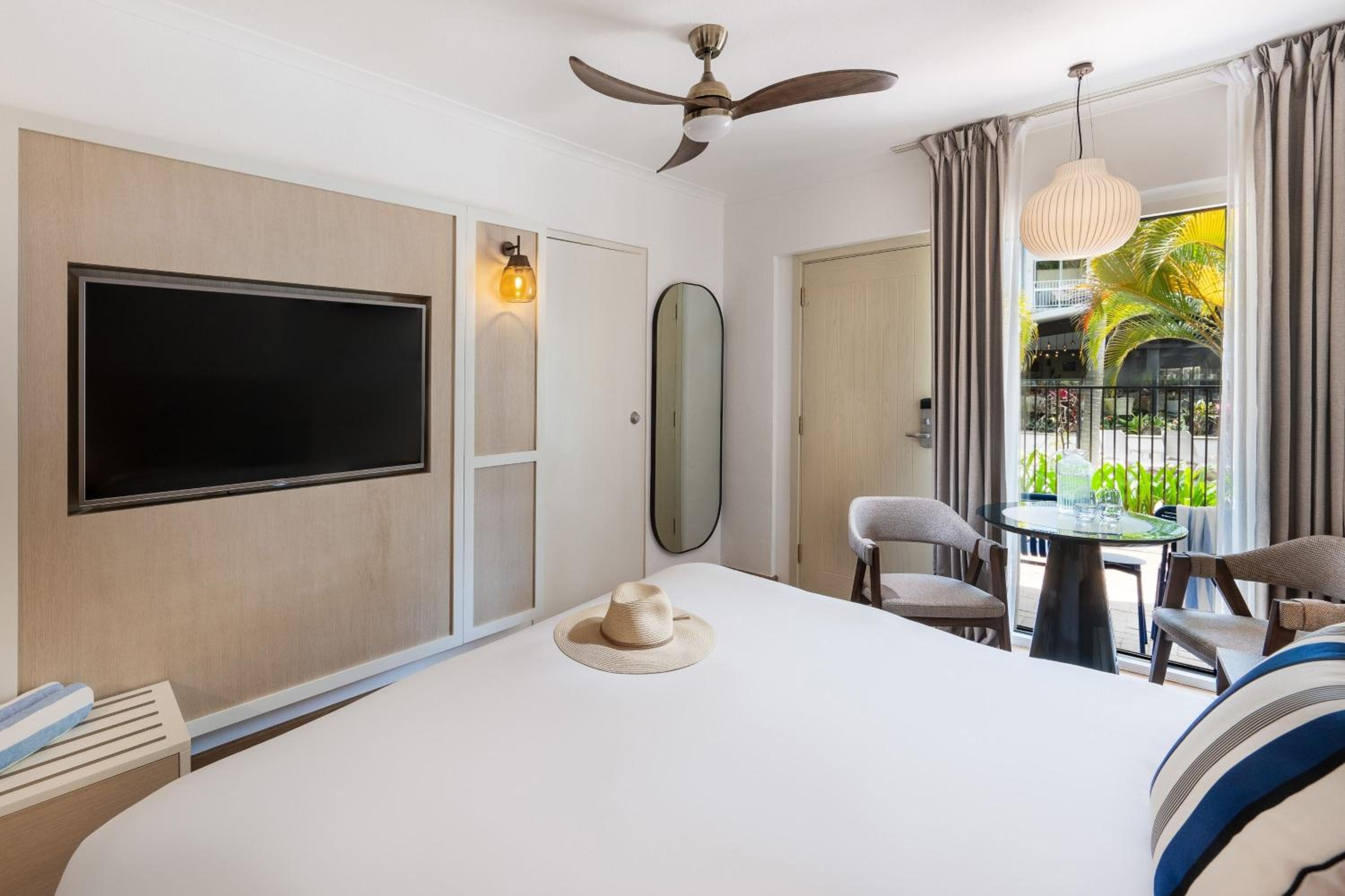 Resort Deluxe - Photo 5