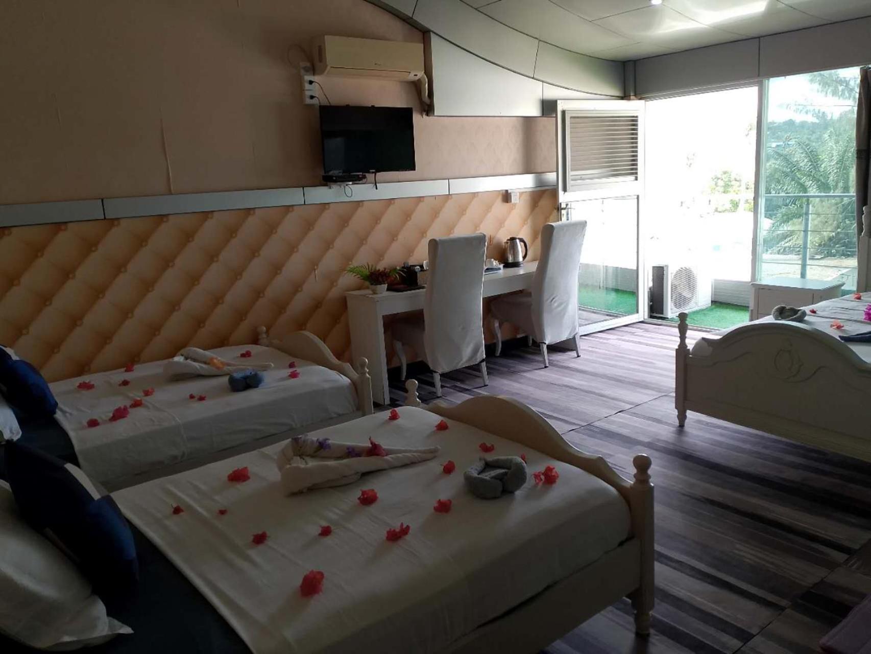 Triple Room with Balcony photo 2
