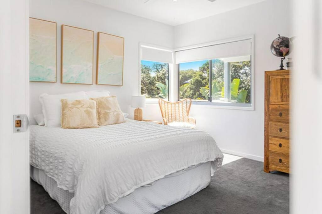 Four-Bedroom House photo 2