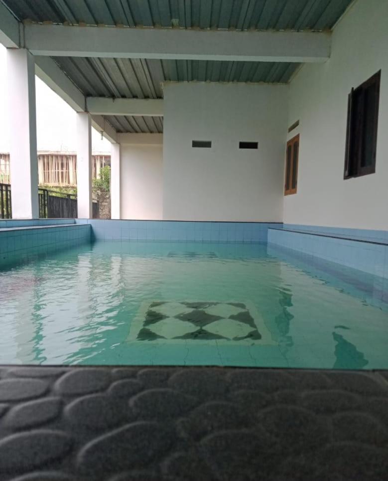 Villa photo 2