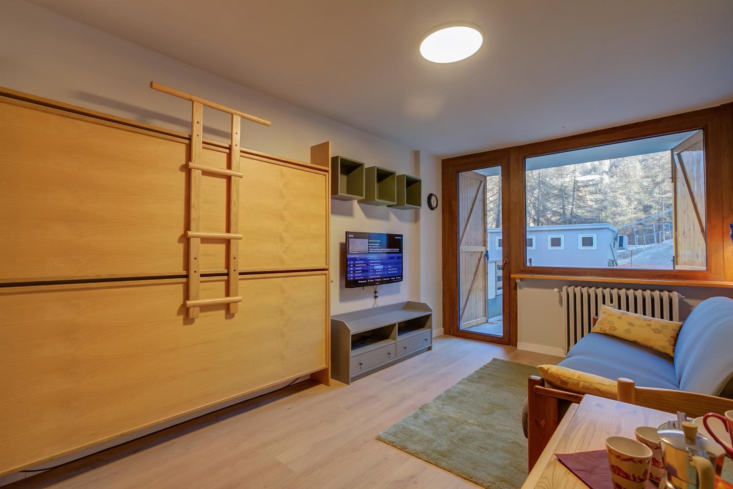 Studio With Mountain View photo 1