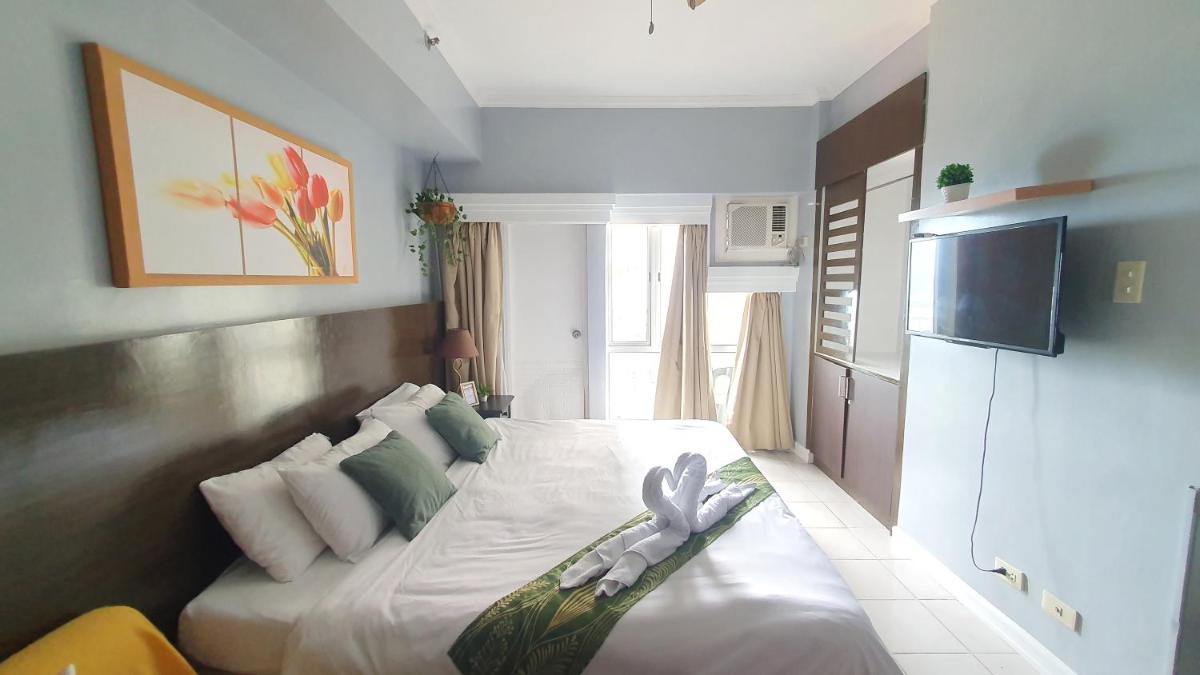 Apartment with Lake View photo 1